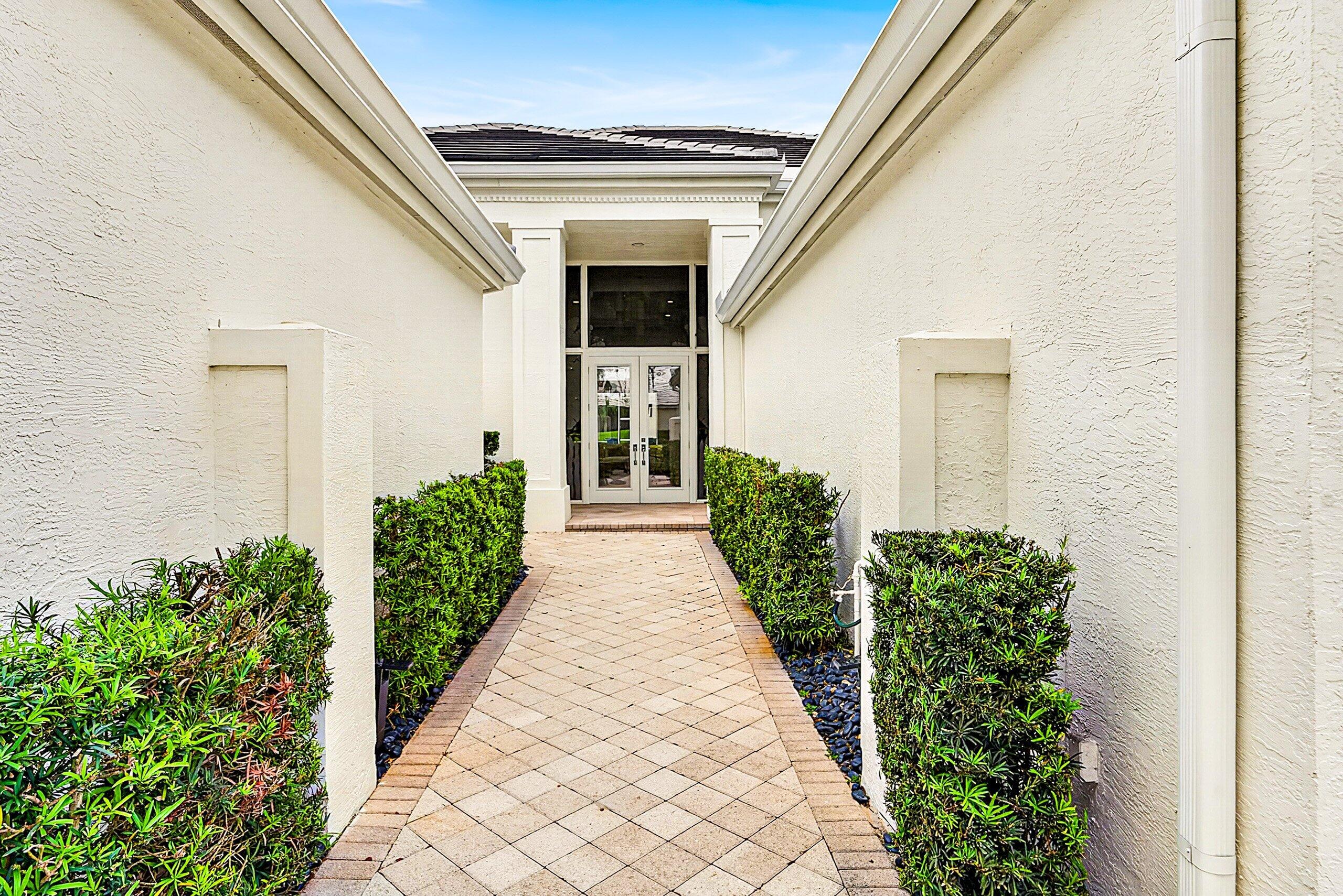 1128 Crystal, Palm Beach Gardens FL 33418