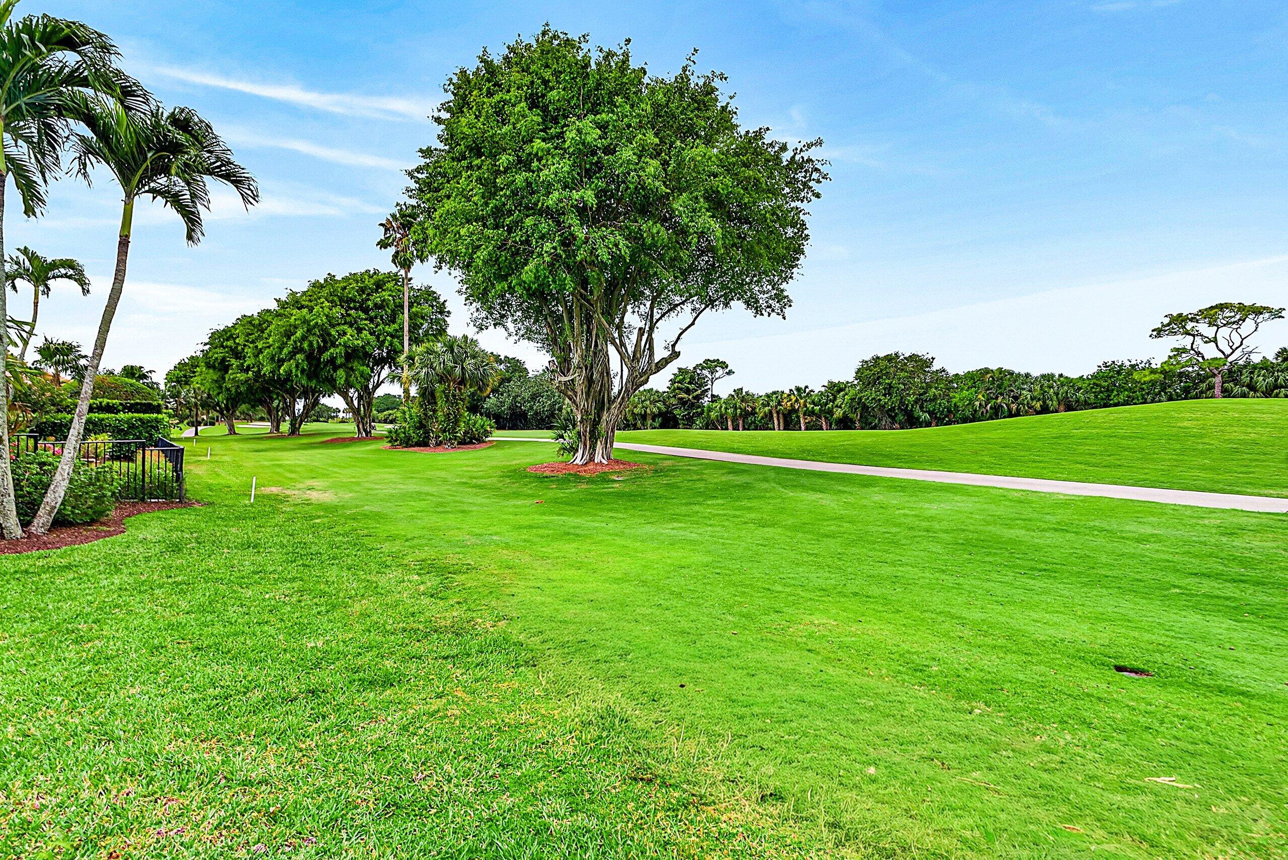 1128 Crystal, Palm Beach Gardens FL 33418