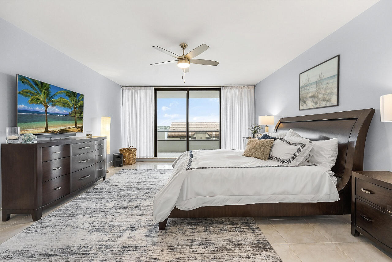 100 Lakeshore #252, North Palm Beach FL 33408