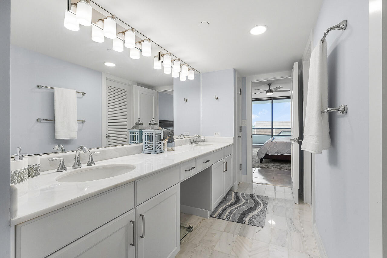 100 Lakeshore #252, North Palm Beach FL 33408
