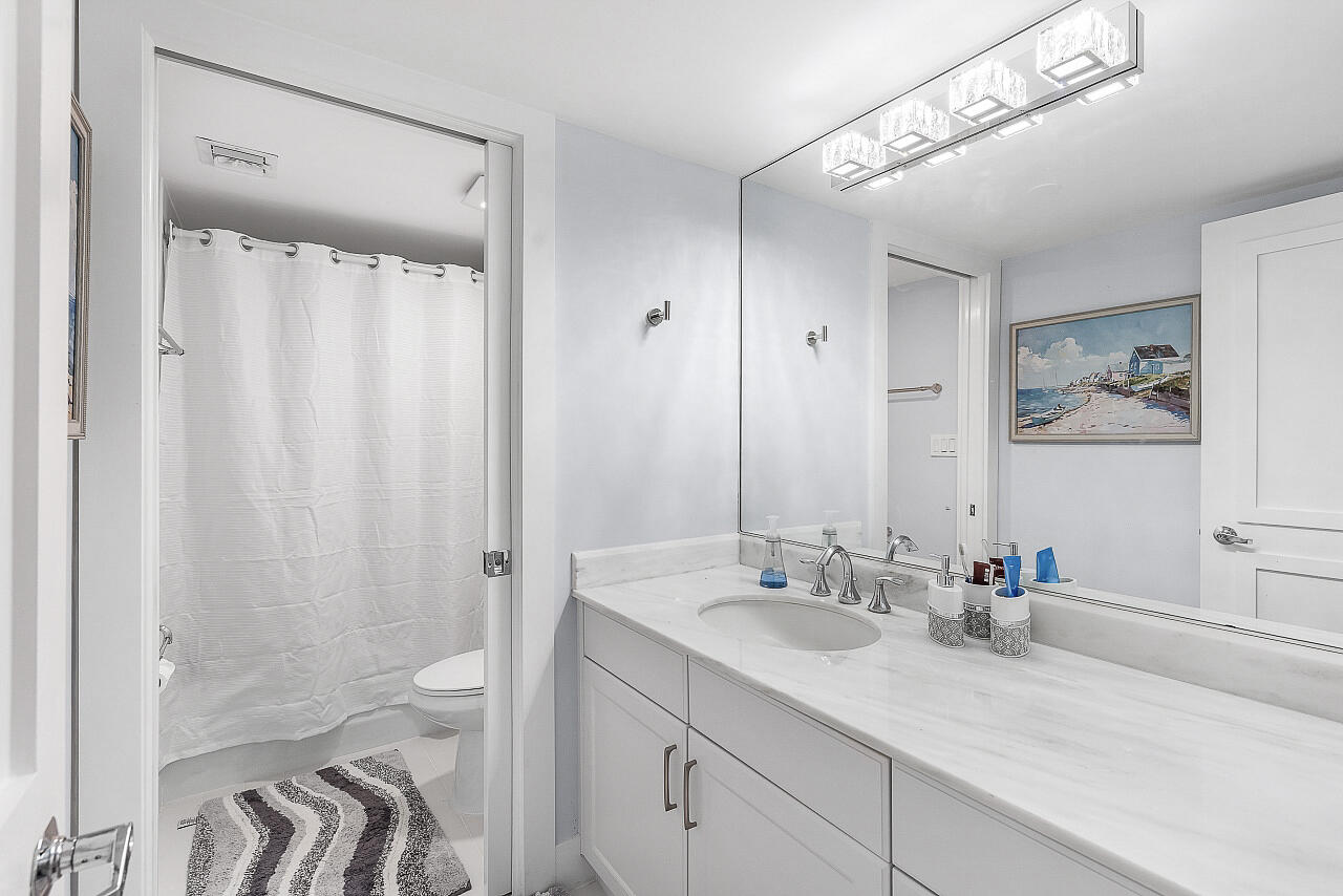 100 Lakeshore #252, North Palm Beach FL 33408
