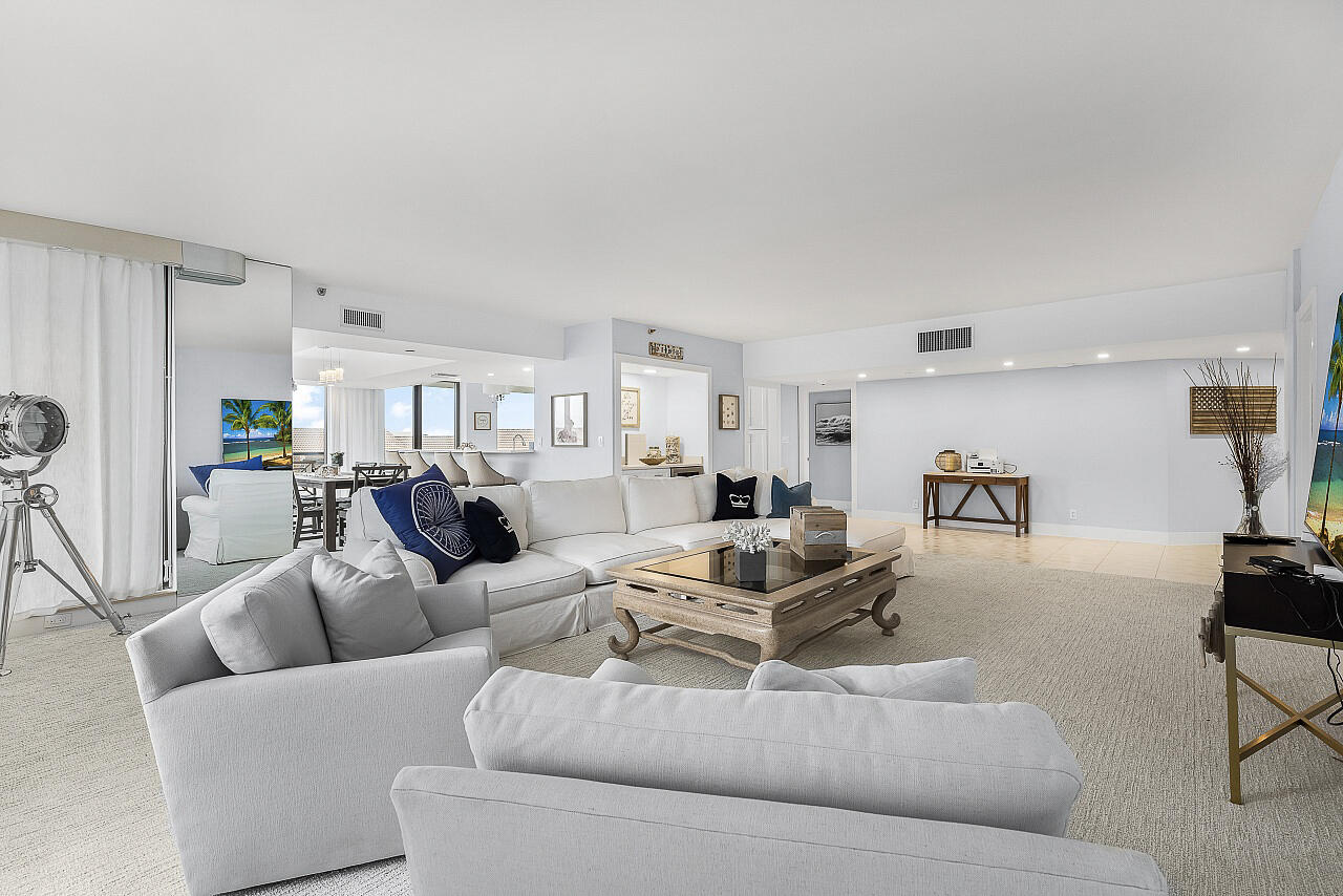 100 Lakeshore #252, North Palm Beach FL 33408