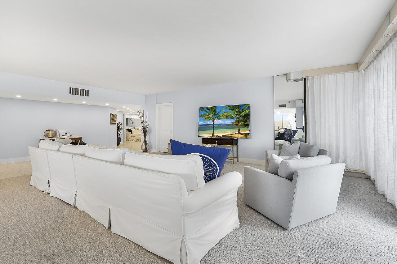 100 Lakeshore #252, North Palm Beach FL 33408