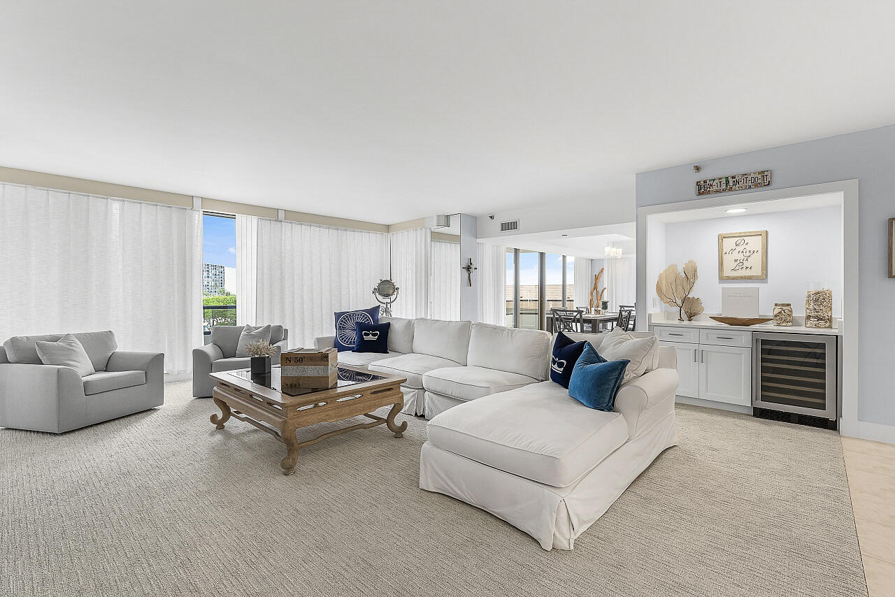 100 Lakeshore #252, North Palm Beach FL 33408