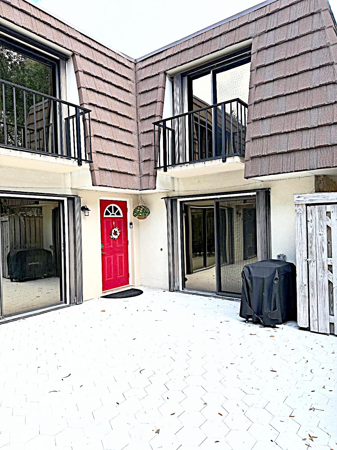 212 2nd #212, Palm Beach Gardens FL 33418