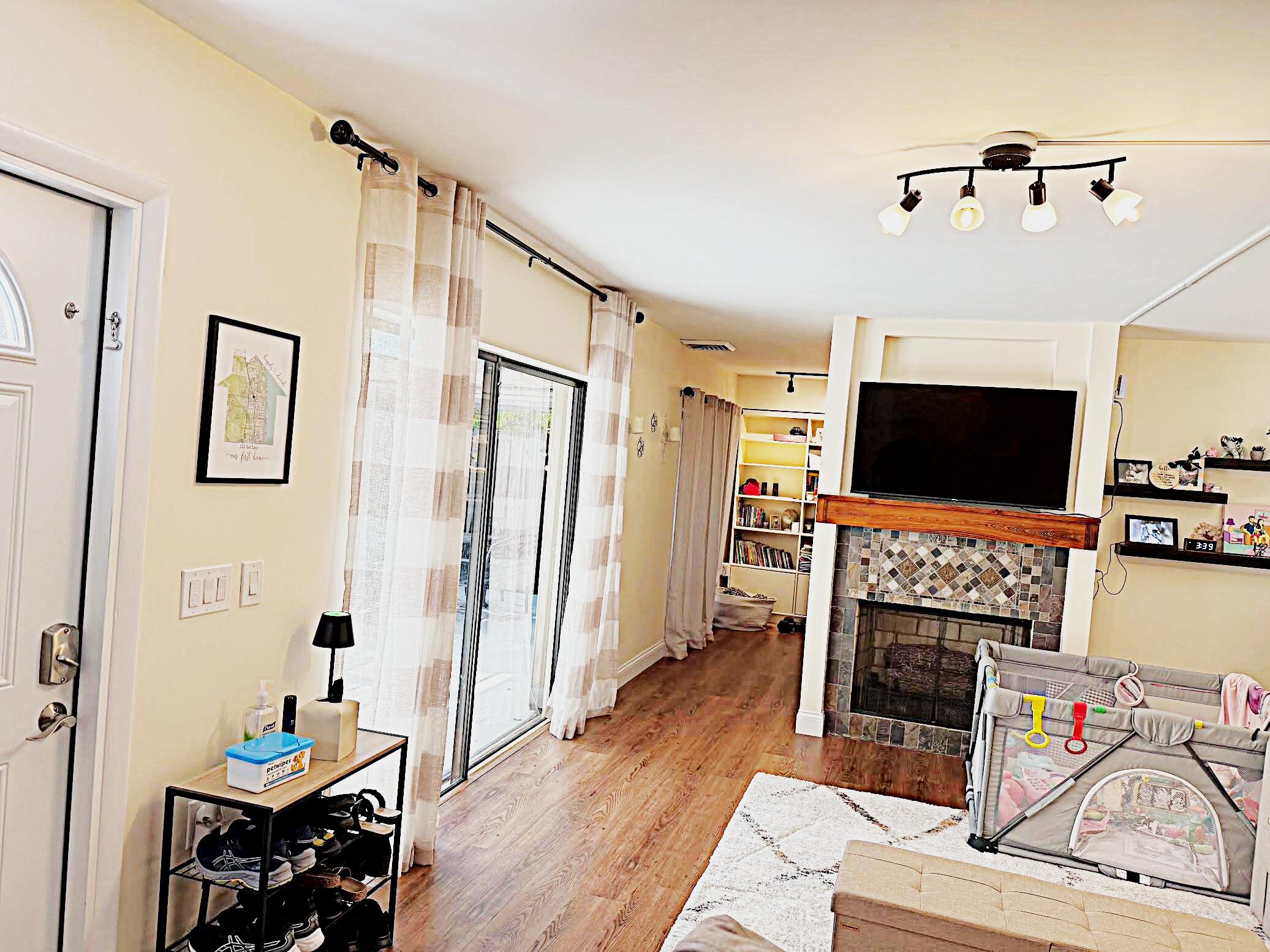 212 2nd #212, Palm Beach Gardens FL 33418