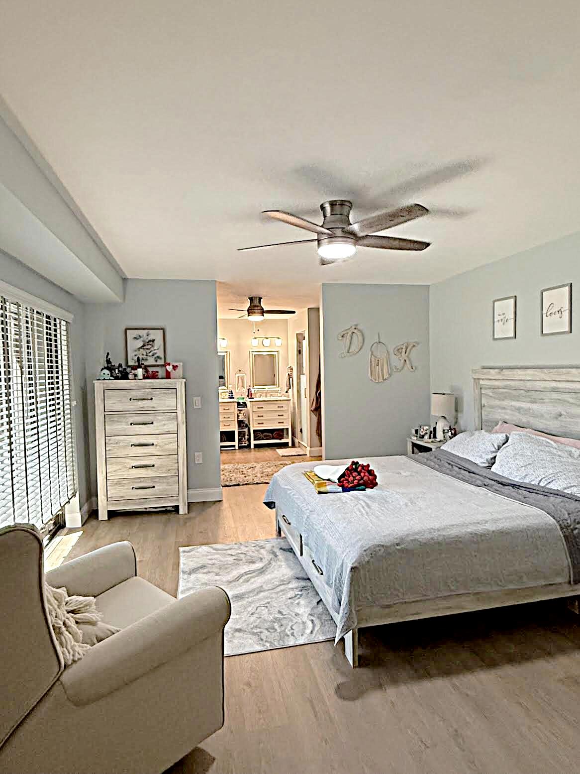 212 2nd #212, Palm Beach Gardens FL 33418
