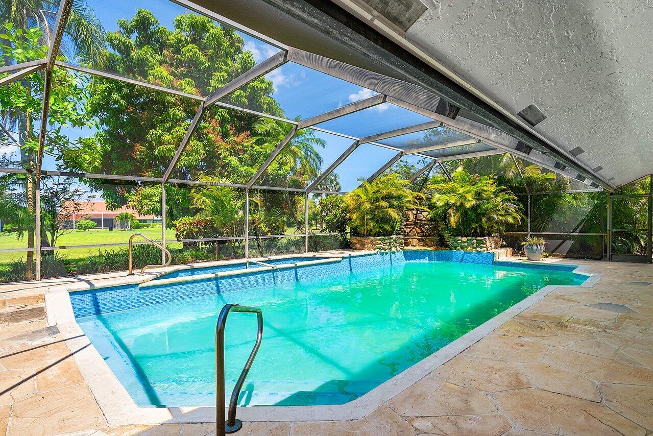 10215 Boca Woods, Boca Raton FL 33428