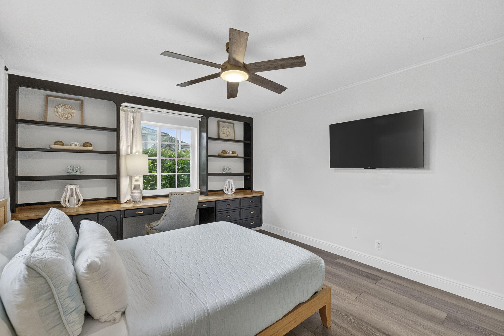 903 SW 28th, Boynton Beach FL 33435