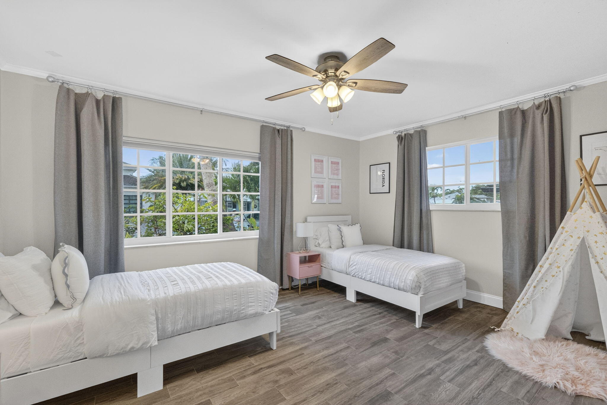 903 SW 28th, Boynton Beach FL 33435