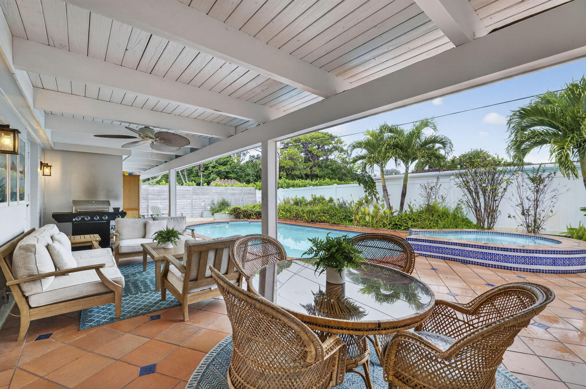 903 SW 28th, Boynton Beach FL 33435