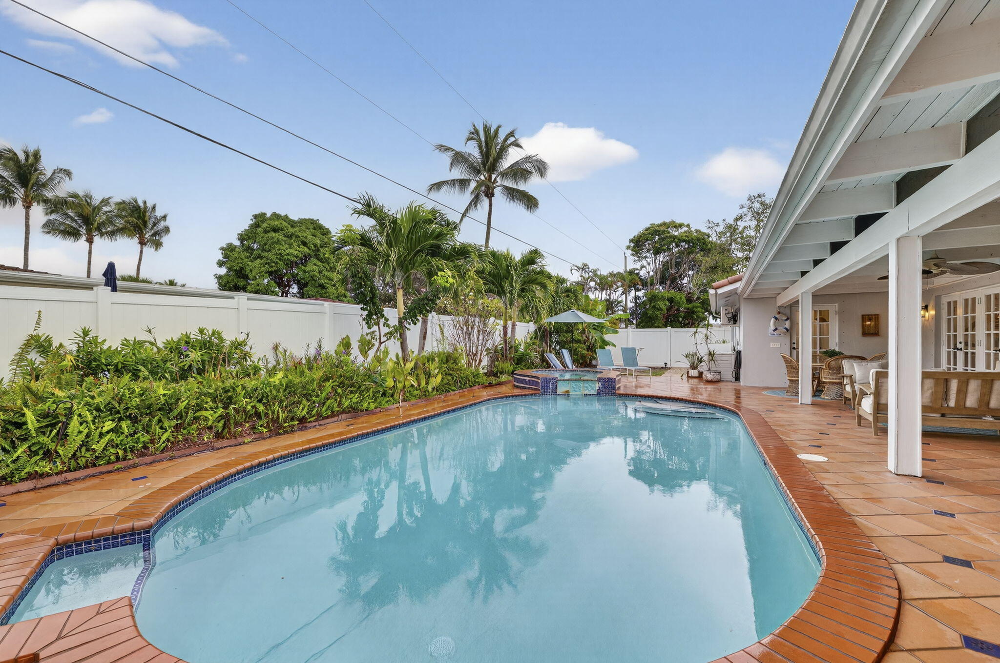 903 SW 28th, Boynton Beach FL 33435