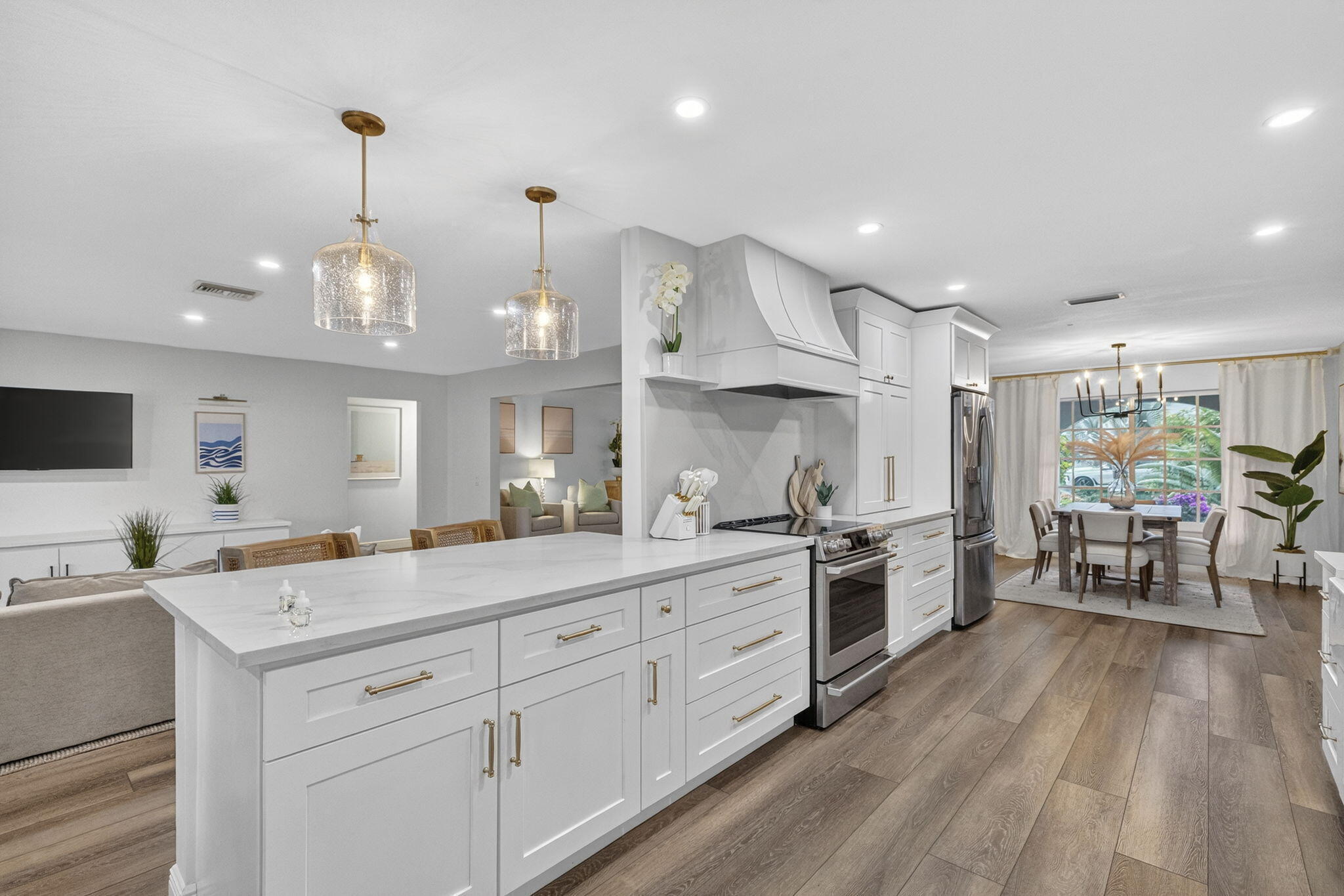 903 SW 28th, Boynton Beach FL 33435