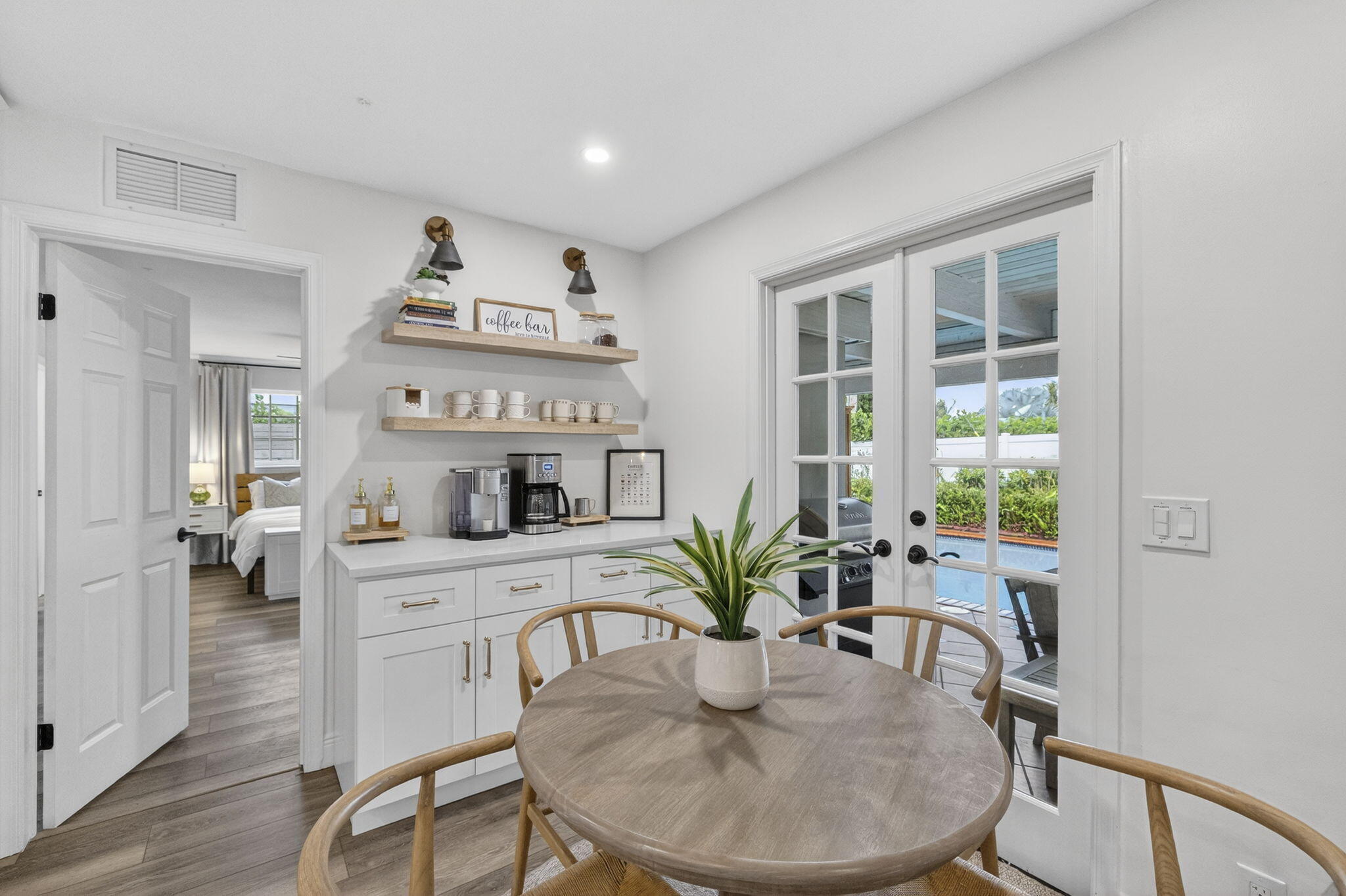 903 SW 28th, Boynton Beach FL 33435