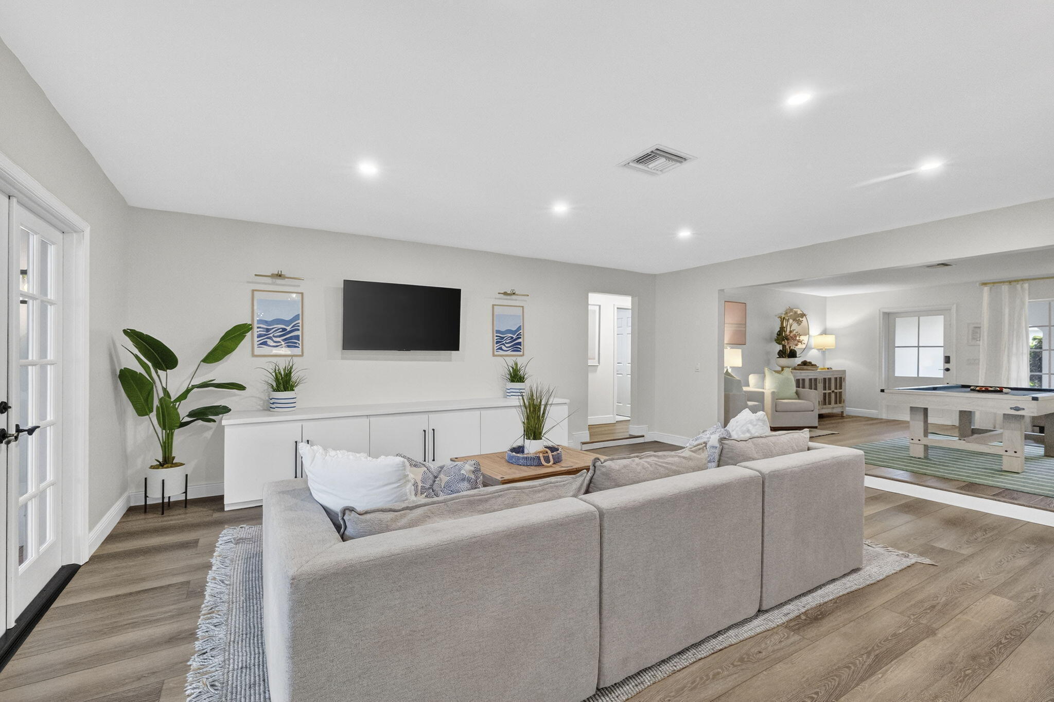 903 SW 28th, Boynton Beach FL 33435