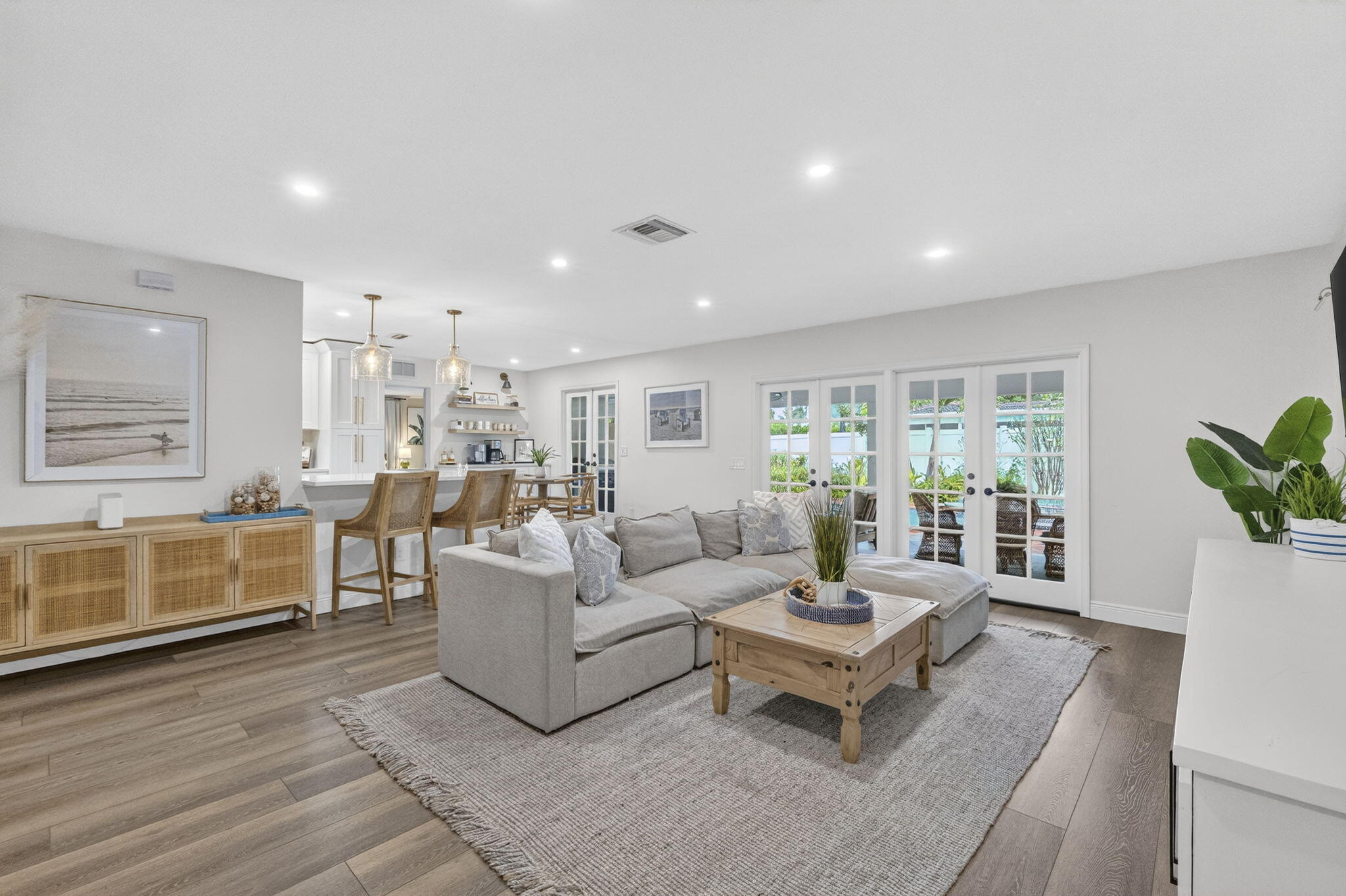 903 SW 28th, Boynton Beach FL 33435