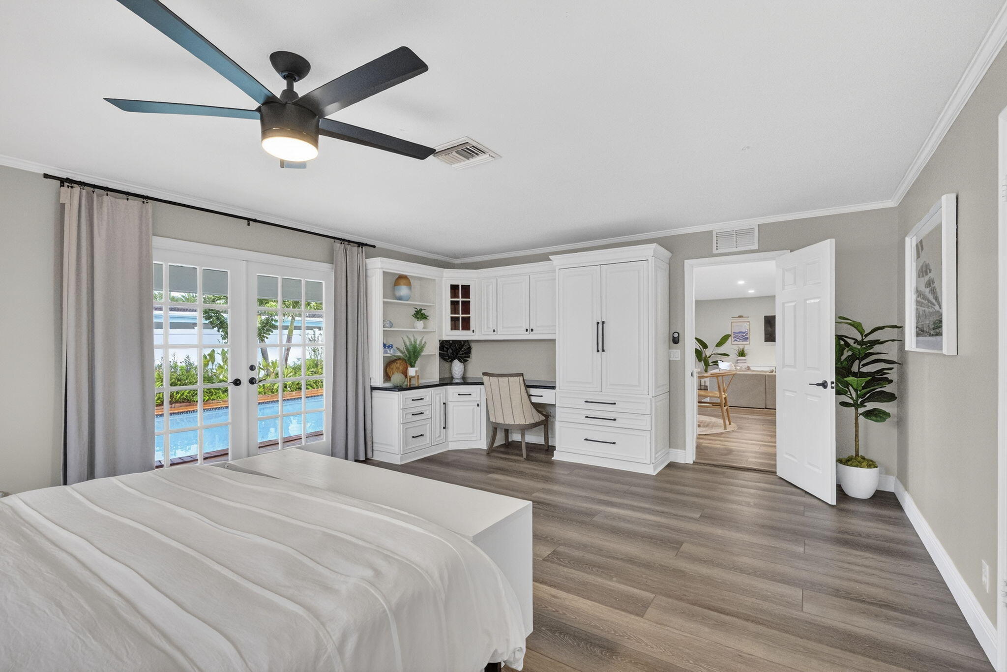 903 SW 28th, Boynton Beach FL 33435