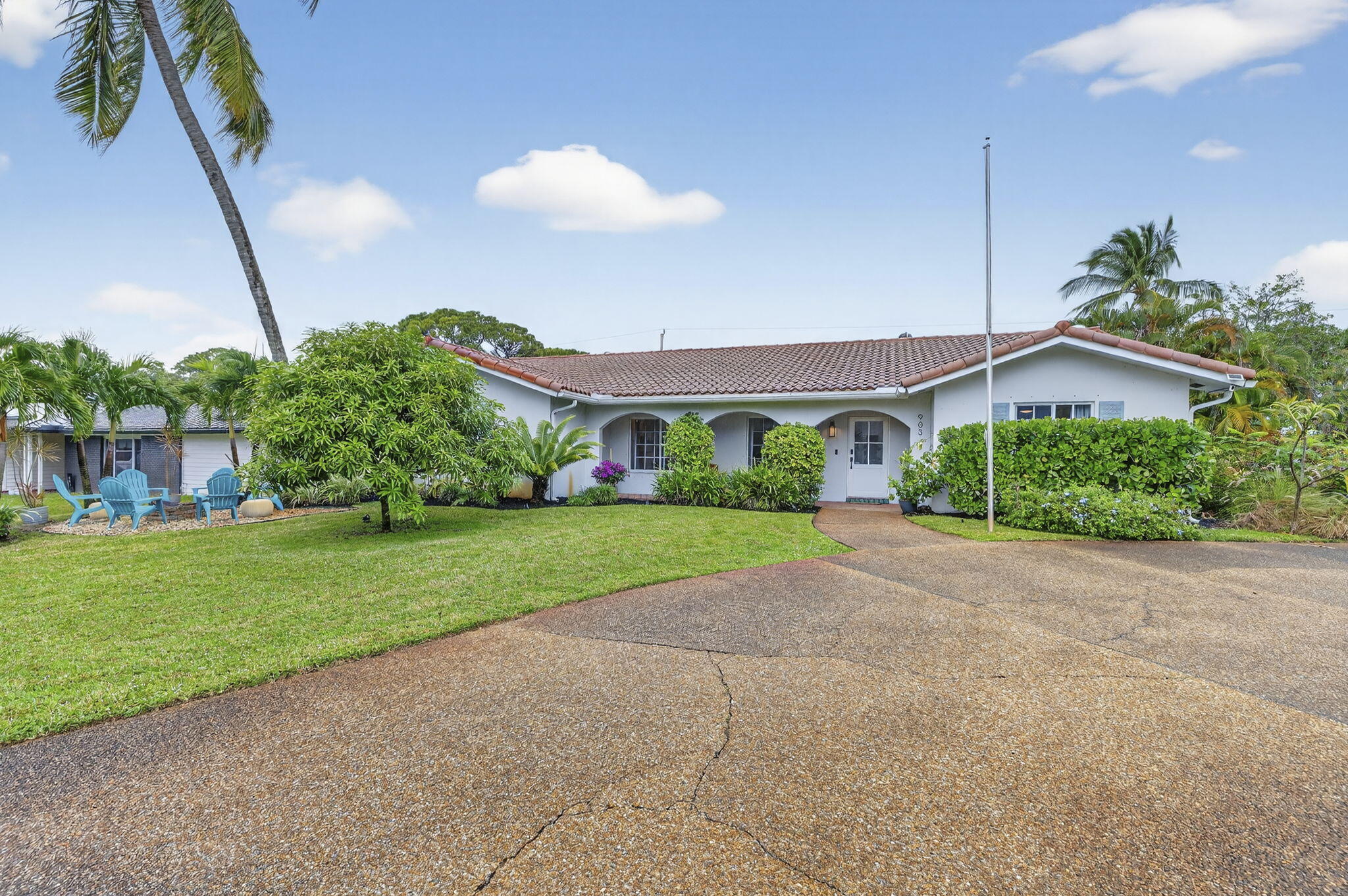 903 SW 28th, Boynton Beach FL 33435