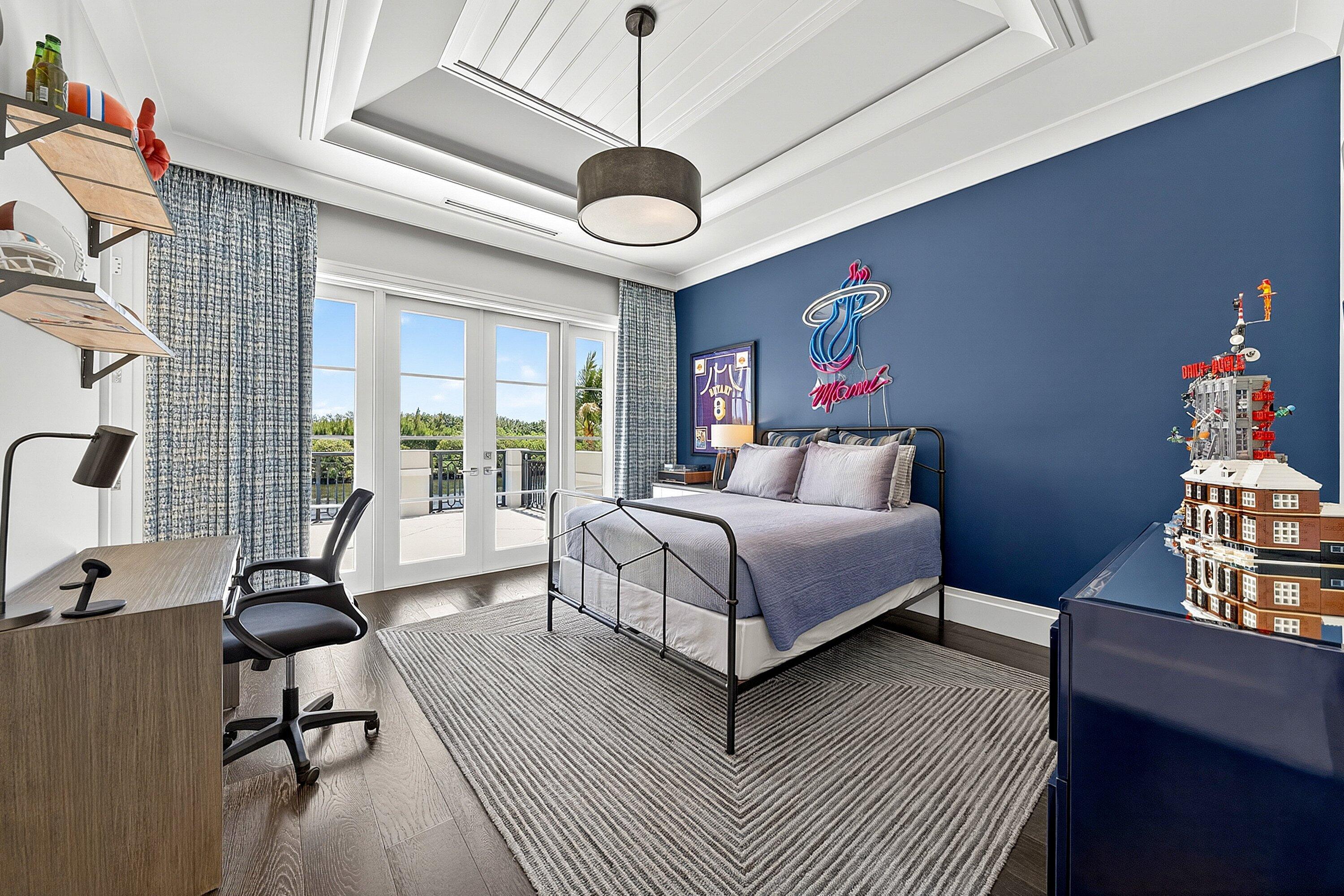 2530 Avenue Au Soleil, Gulf Stream FL 33483
