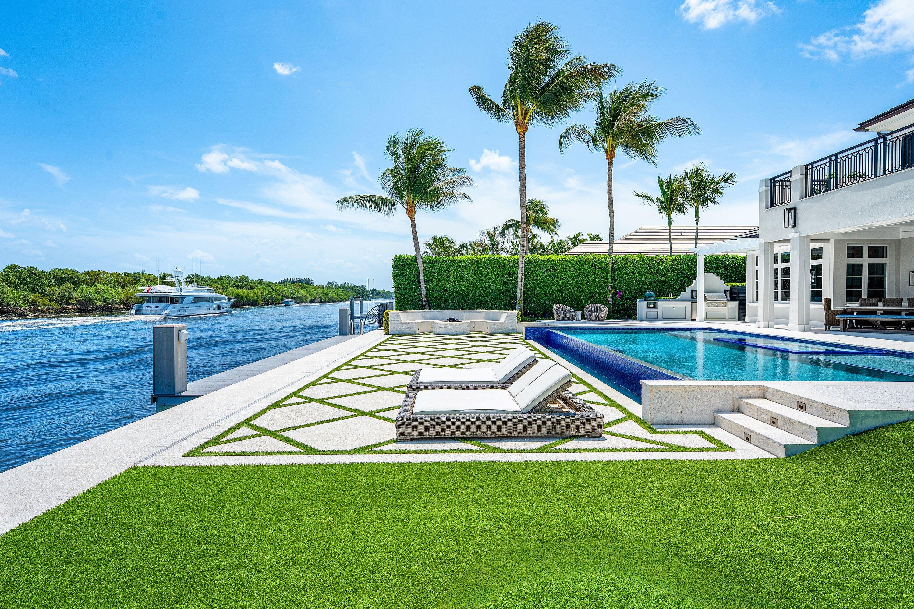 2530 Avenue Au Soleil, Gulf Stream FL 33483