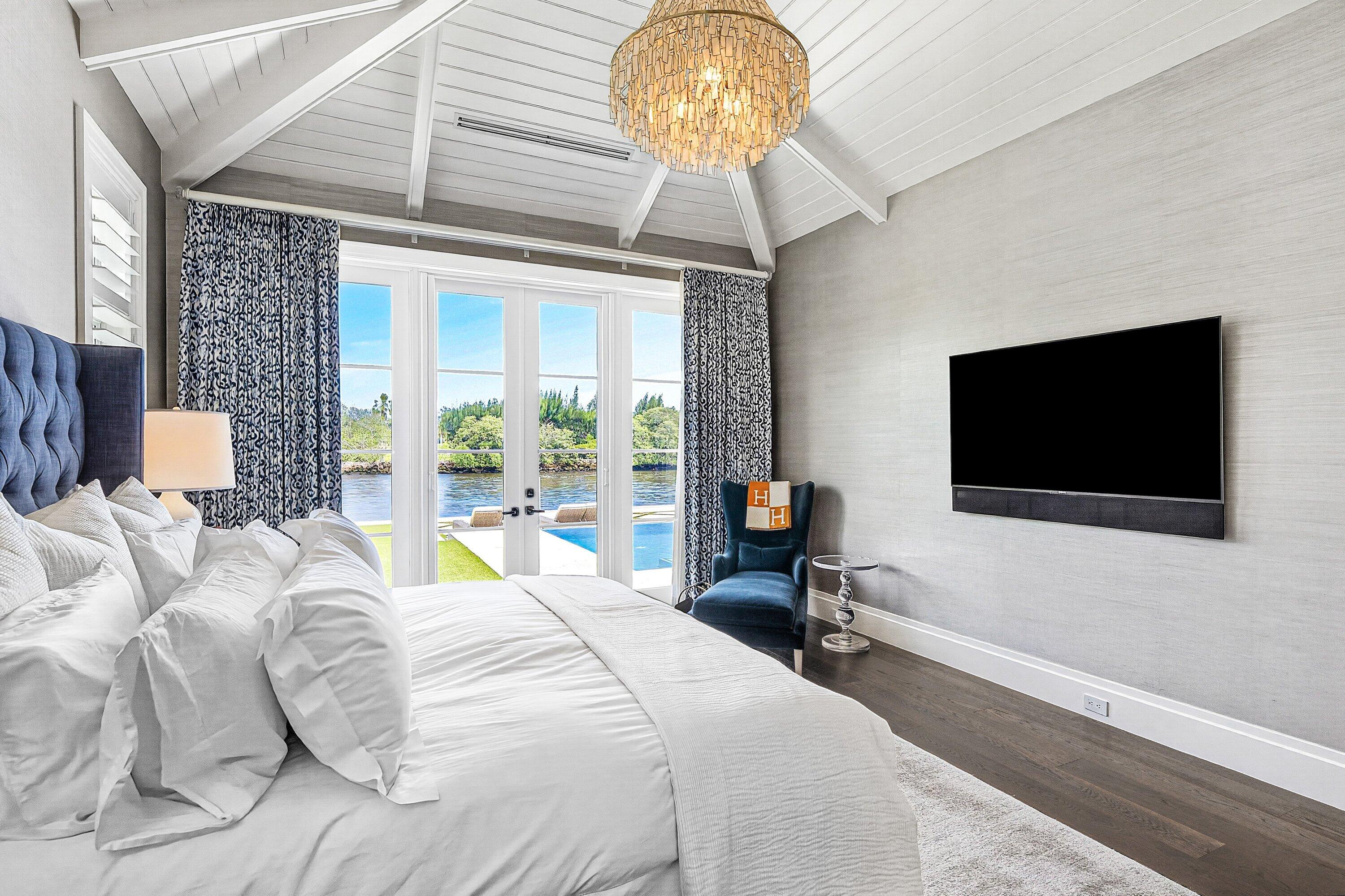 2530 Avenue Au Soleil, Gulf Stream FL 33483