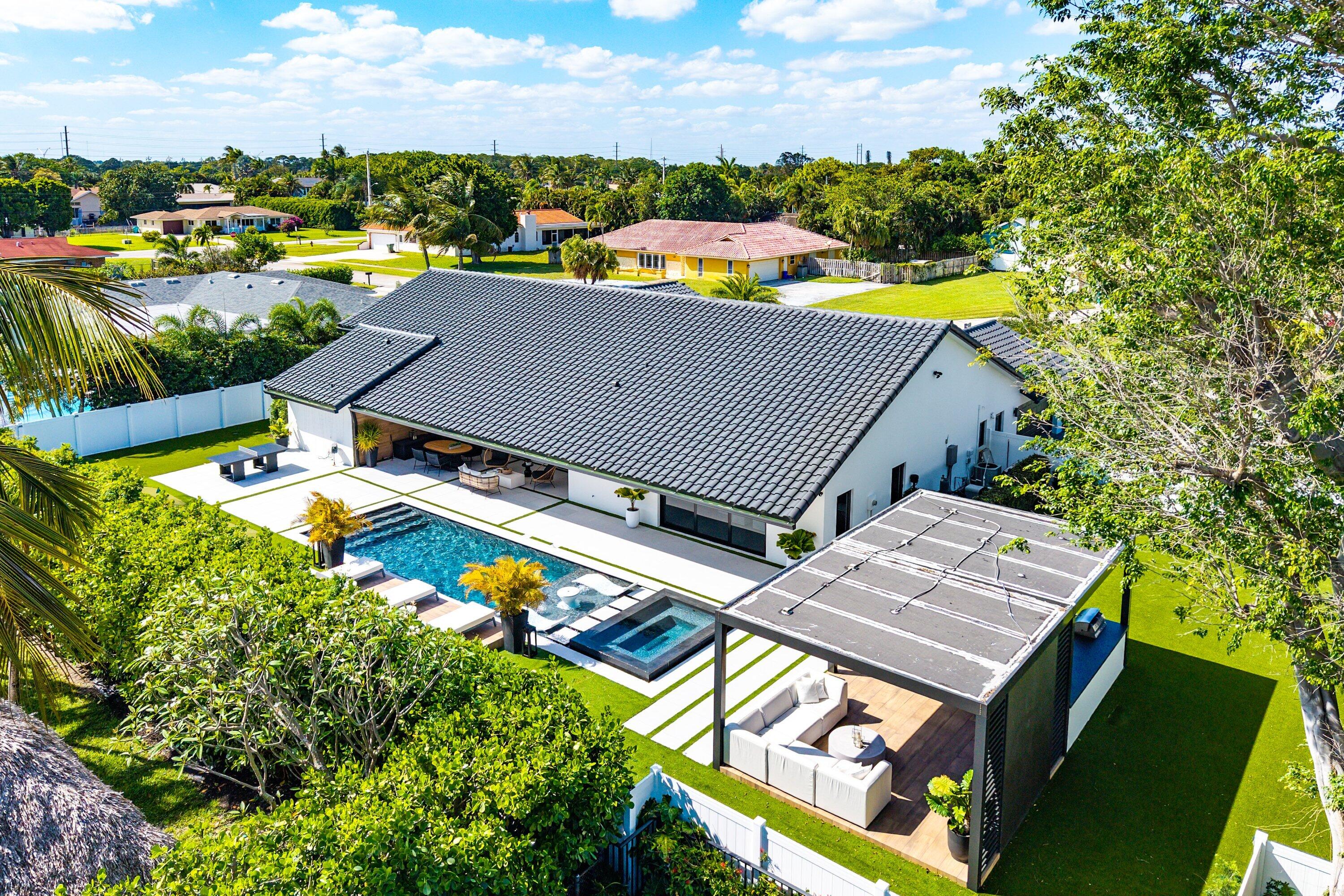 926 SW 35th, Boynton Beach FL 33435
