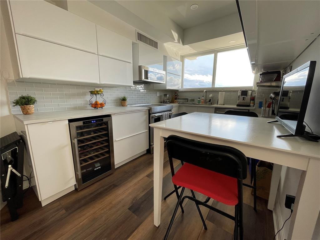 333 Sunset #104, Fort Lauderdale FL 33301
