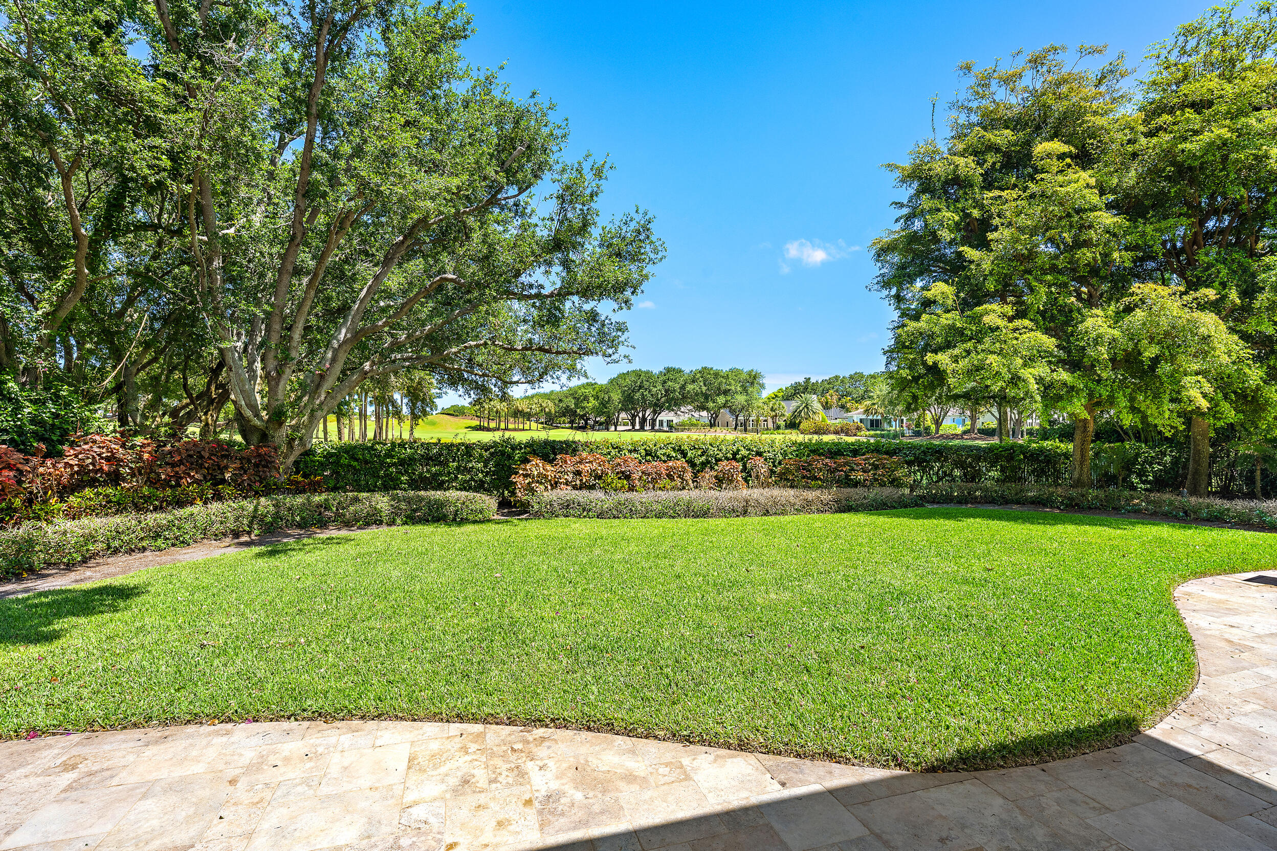 106 Commodore, Jupiter FL 33477