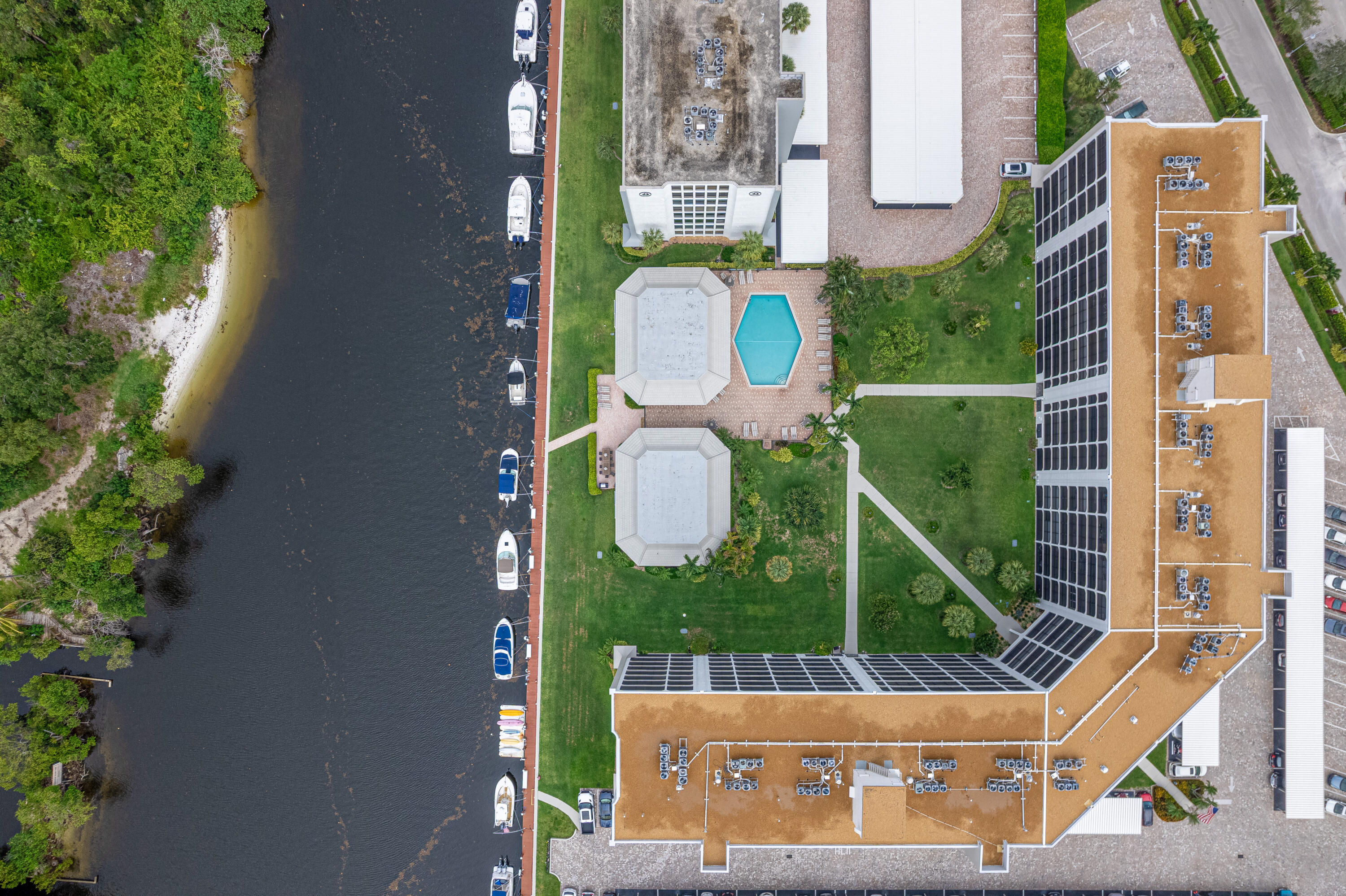 1627 Riverview #615, Deerfield Beach FL 33441