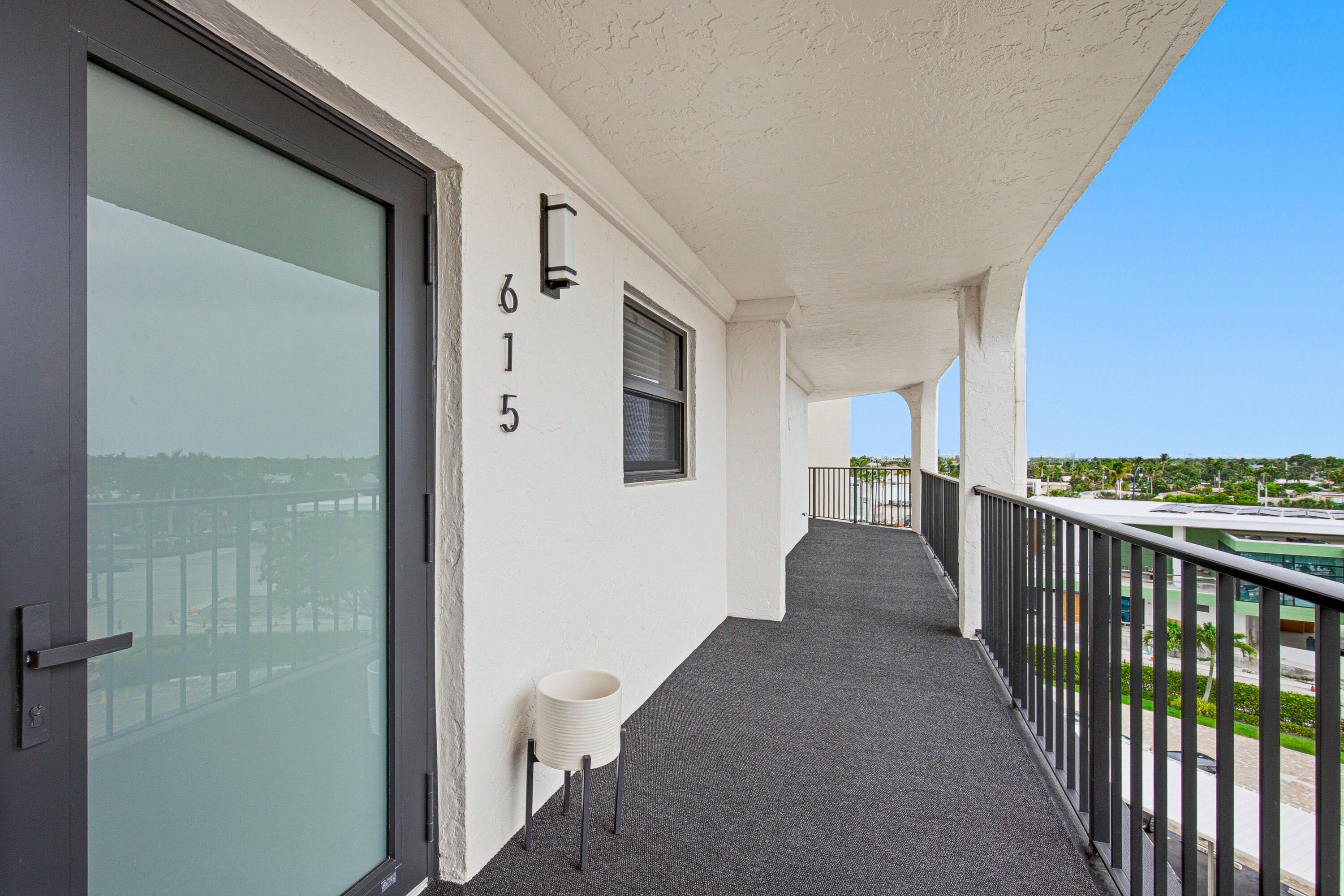 1627 Riverview #615, Deerfield Beach FL 33441