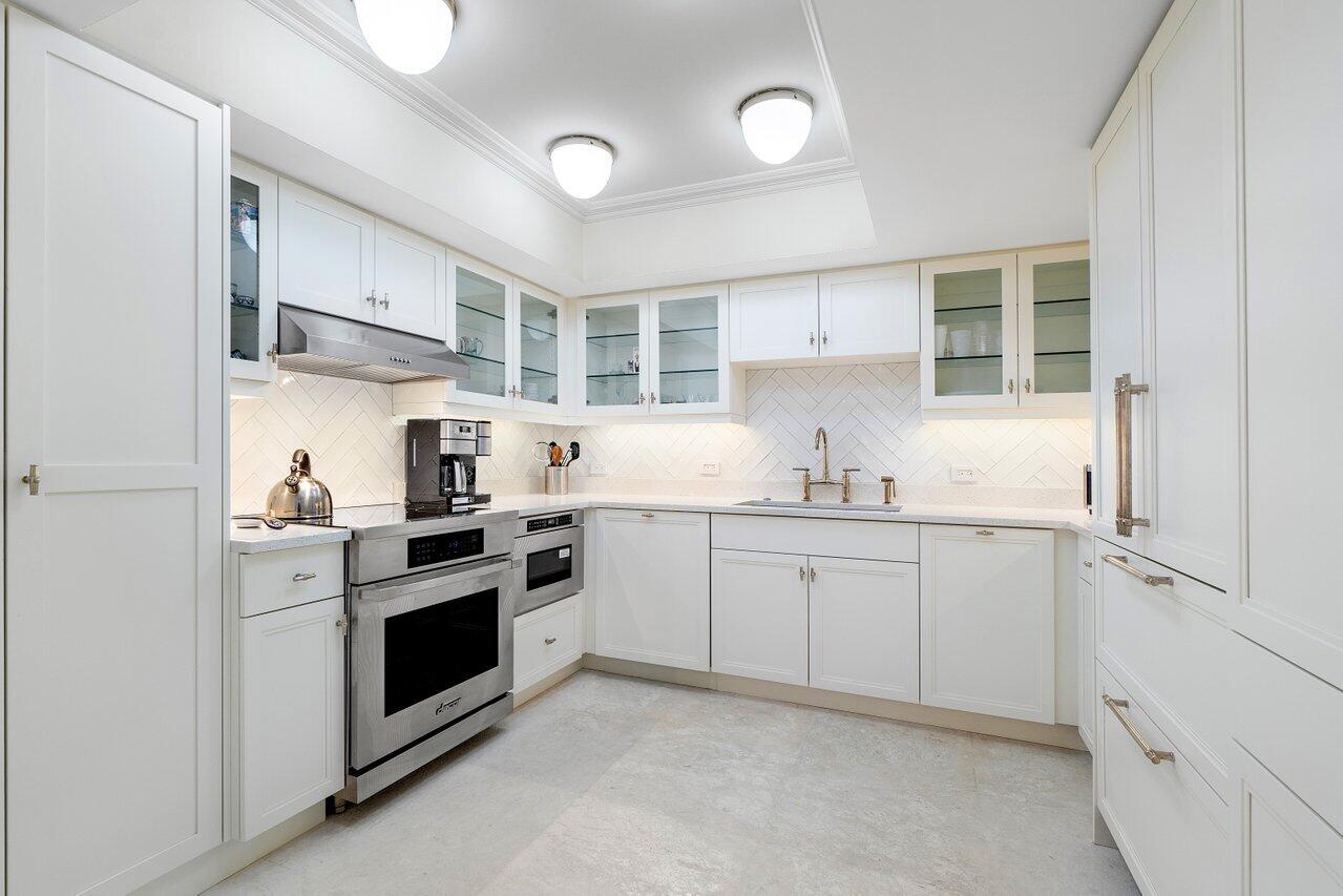 130 Sunrise #616, Palm Beach FL 33480