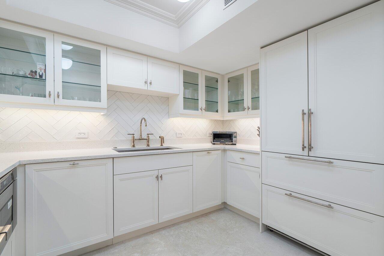 130 Sunrise #616, Palm Beach FL 33480