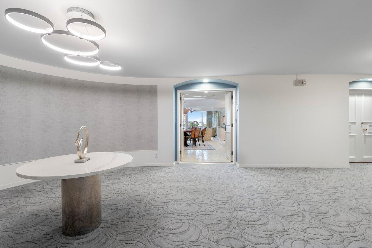130 Sunrise #616, Palm Beach FL 33480