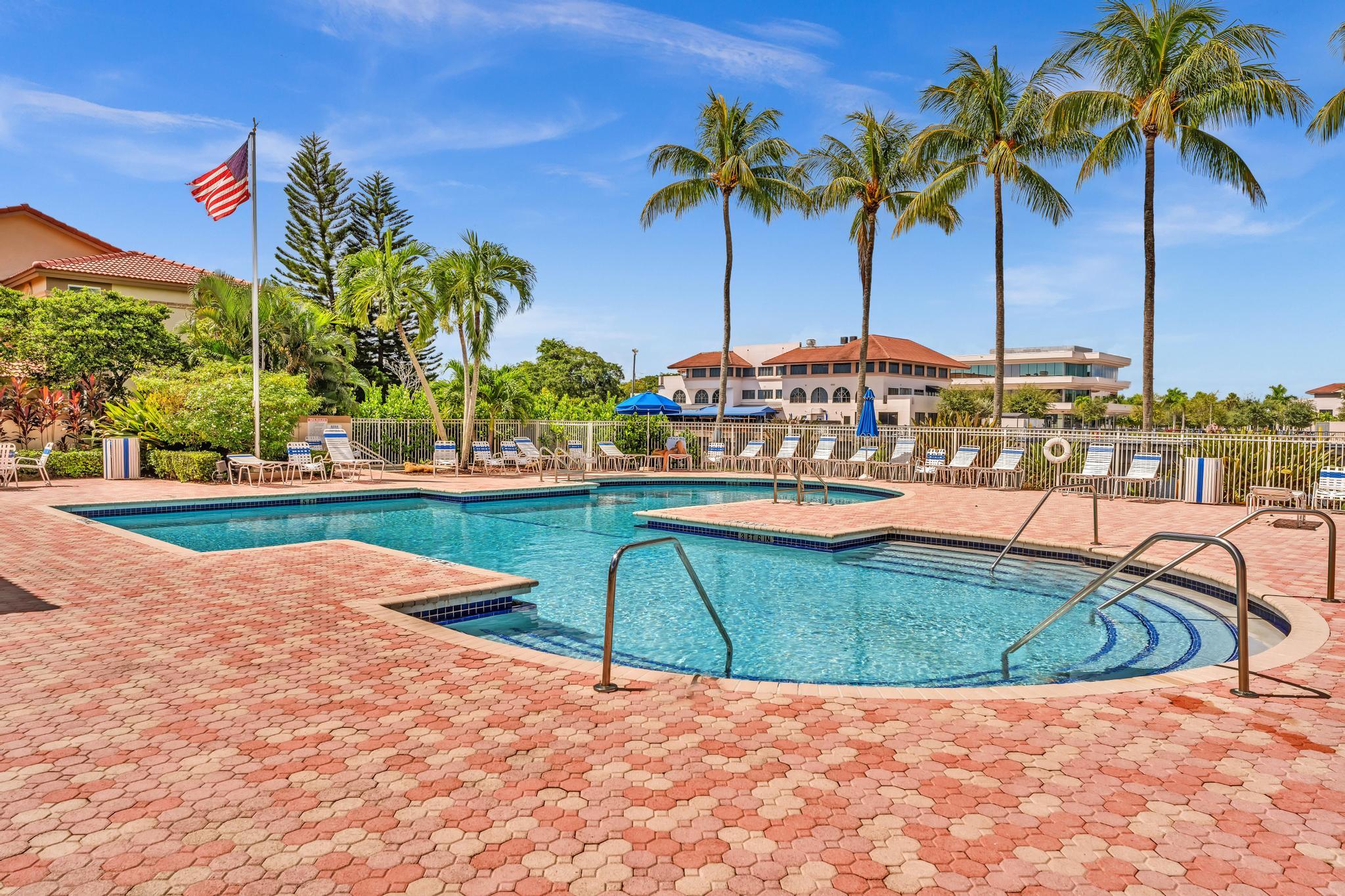 6663 Via Regina, Boca Raton FL 33433