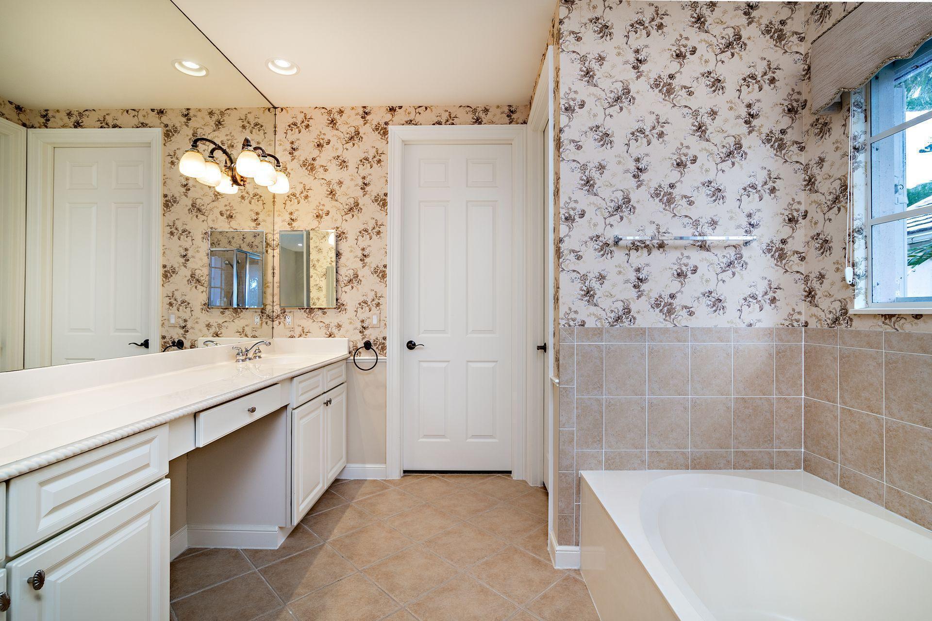2002 Graden, Palm Beach Gardens FL 33410