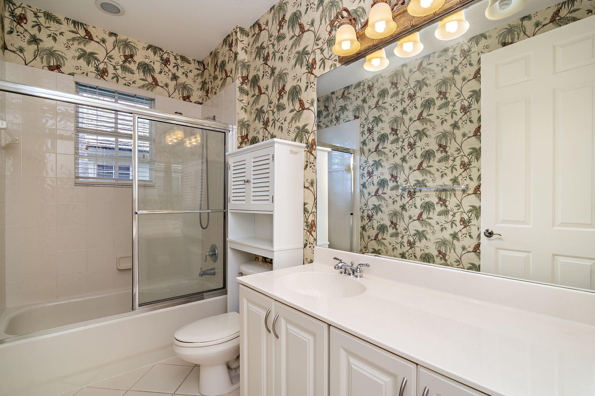 2002 Graden, Palm Beach Gardens FL 33410