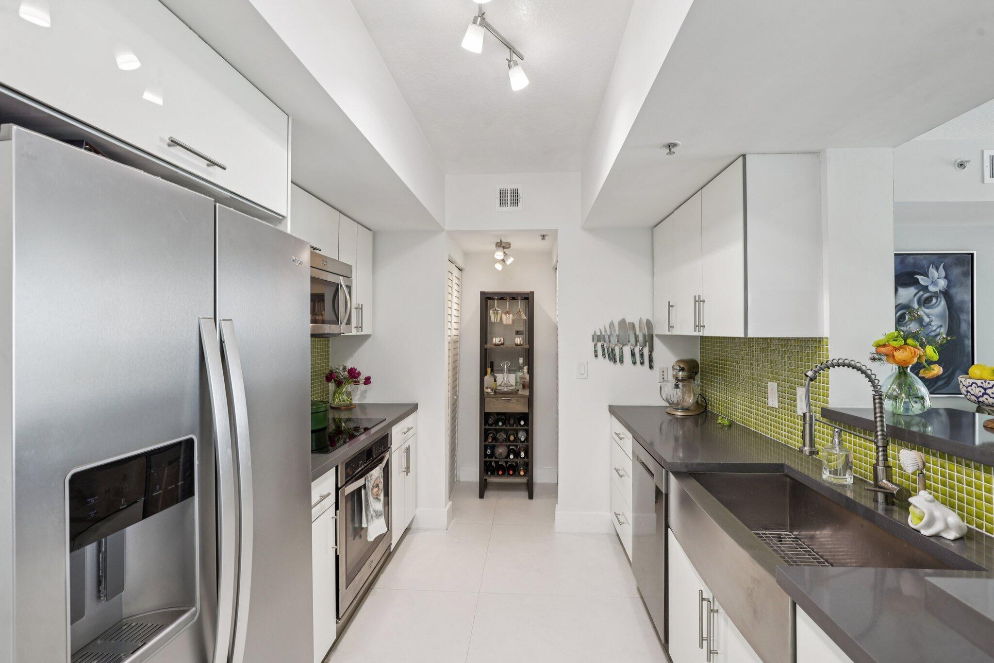 335 S Biscayne #1607, Miami FL 33131