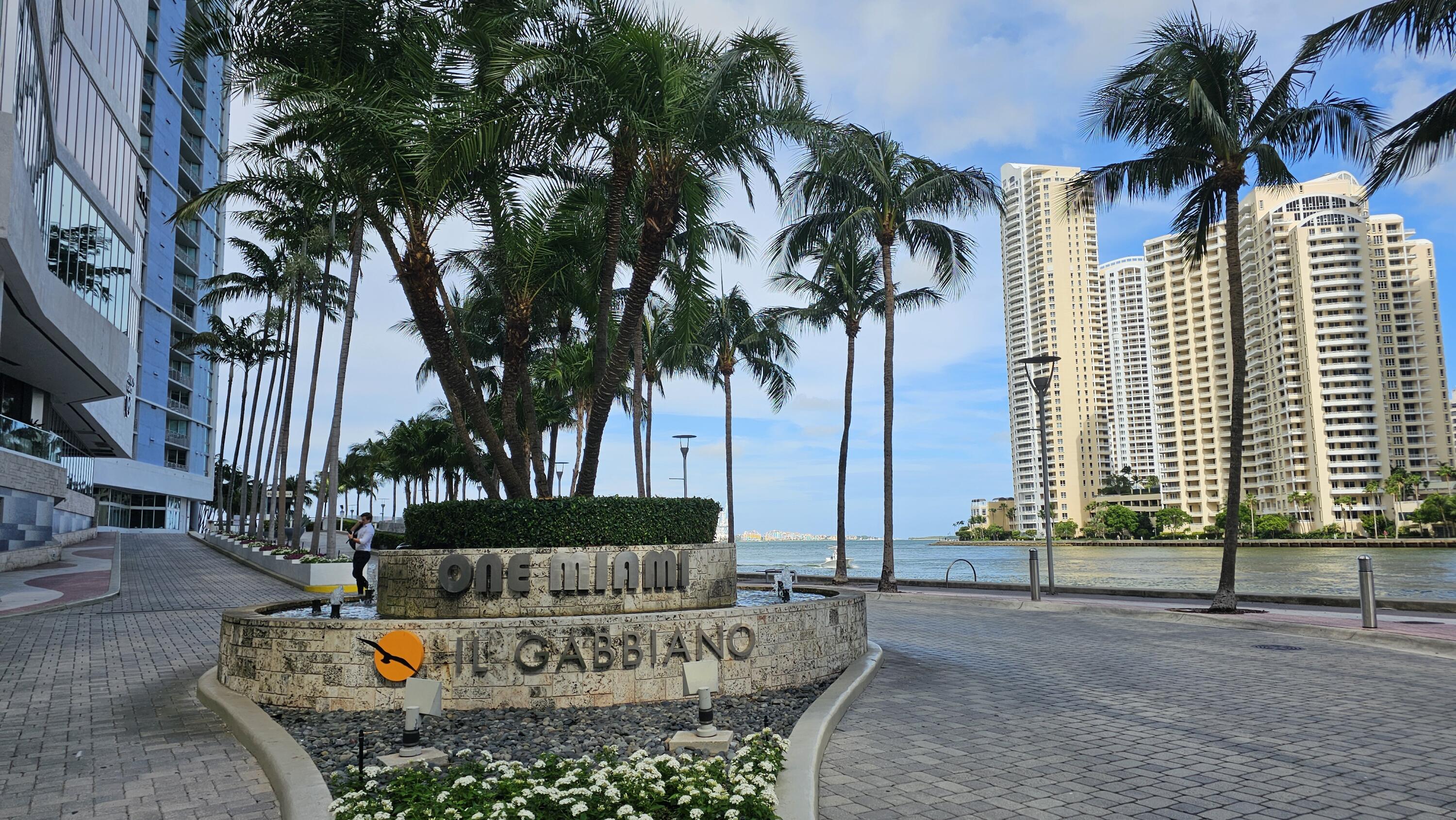 335 S Biscayne #1607, Miami FL 33131