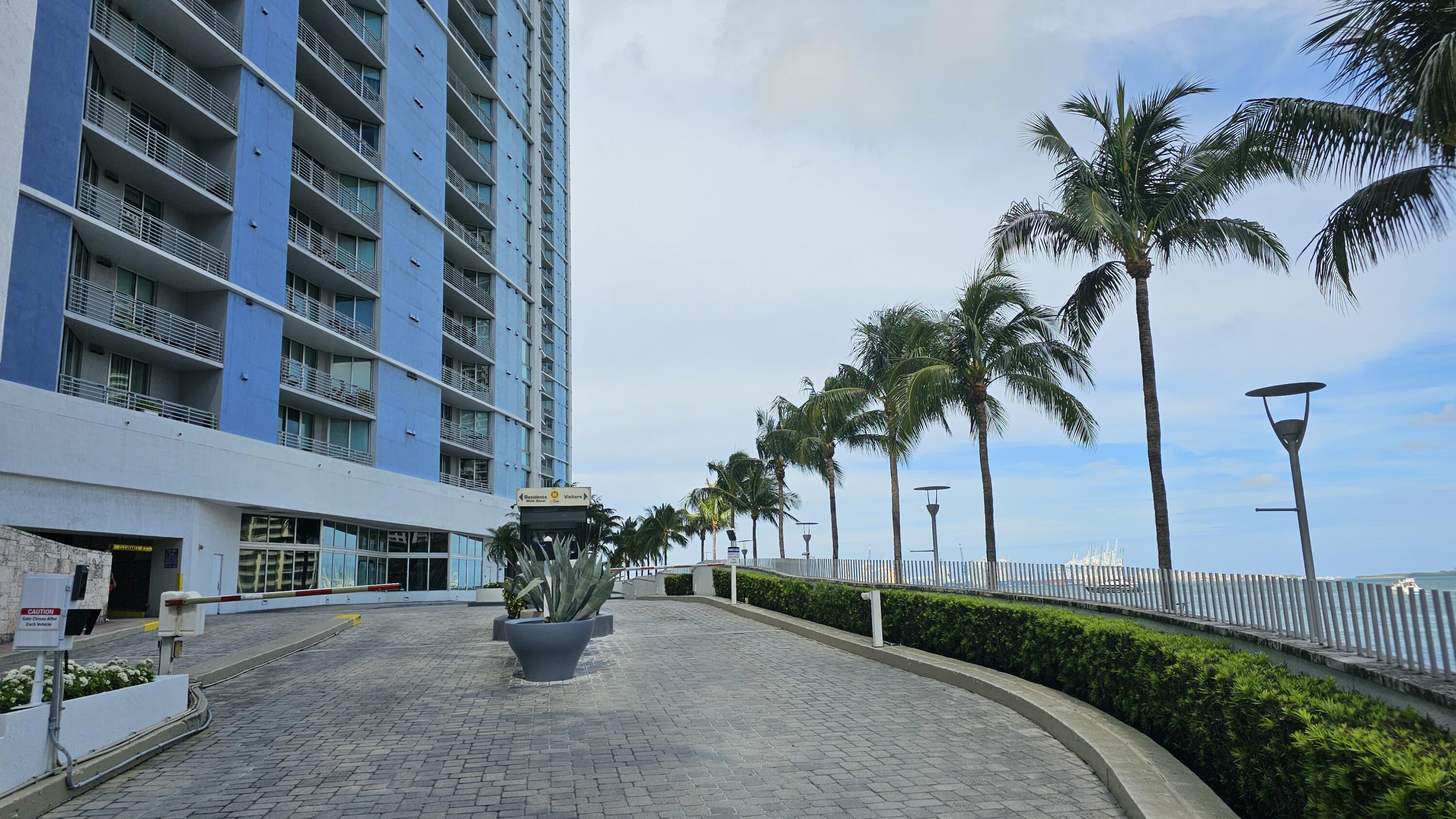 335 S Biscayne #1607, Miami FL 33131