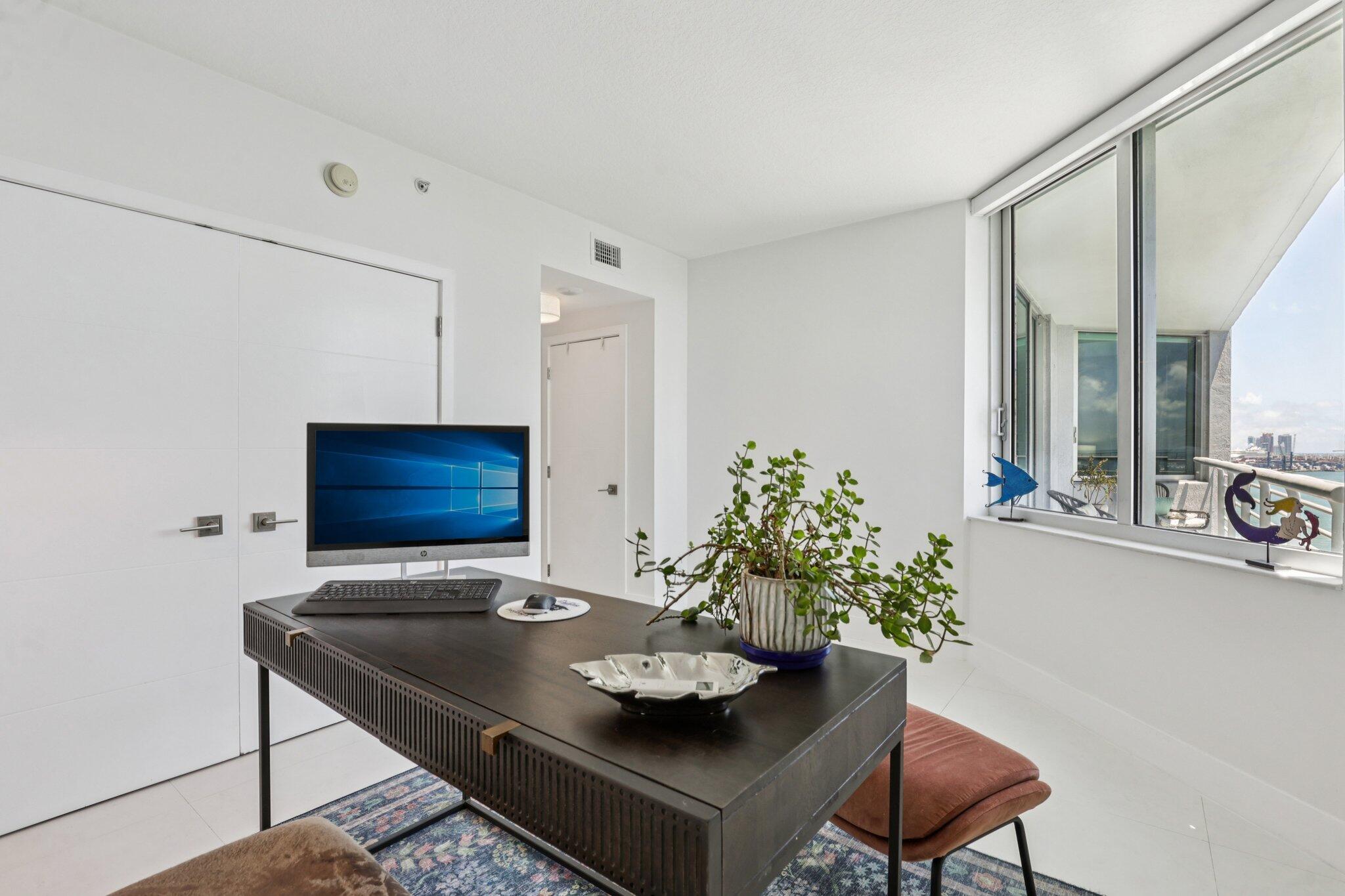 335 S Biscayne #1607, Miami FL 33131