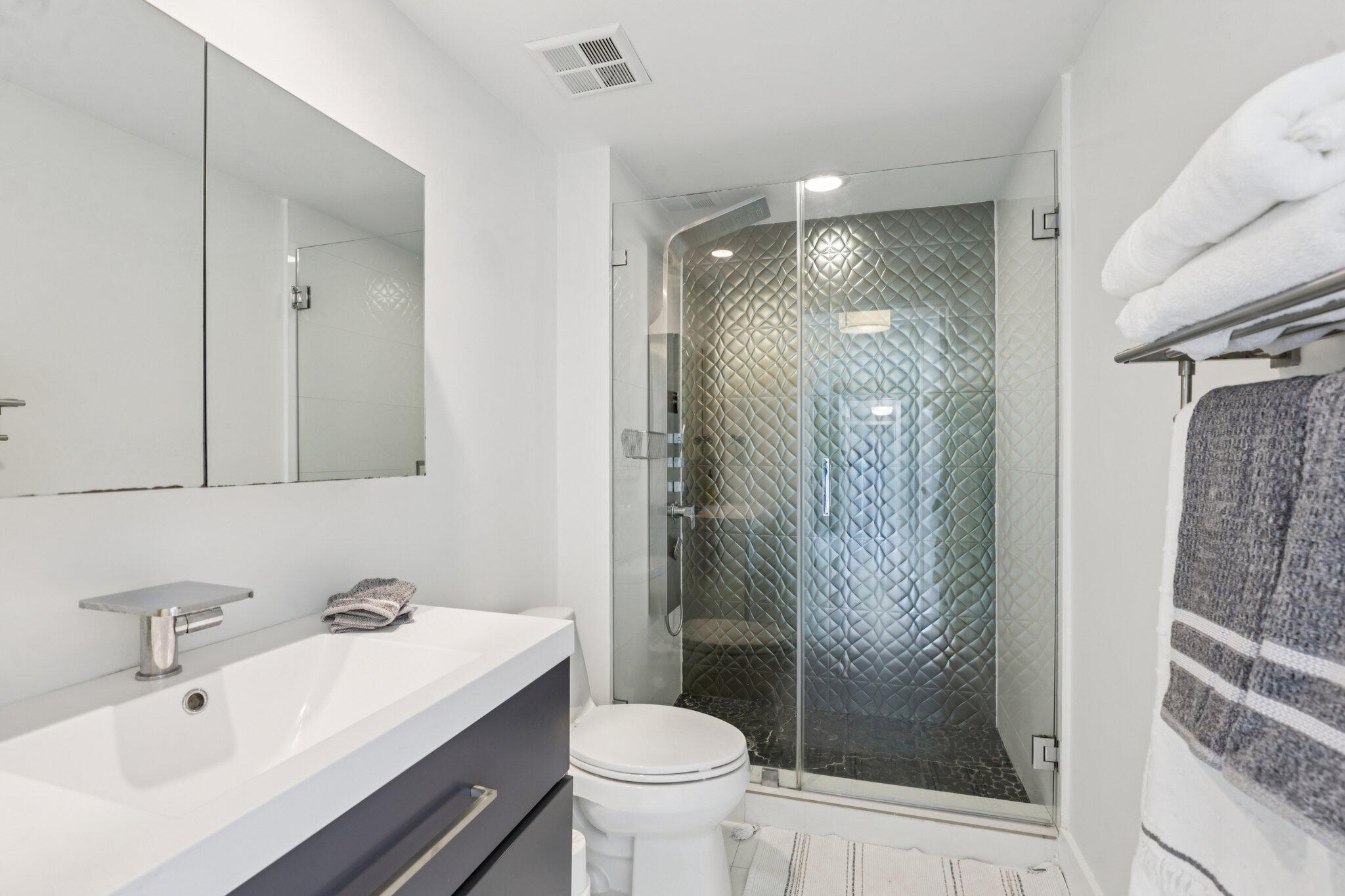 335 S Biscayne #1607, Miami FL 33131