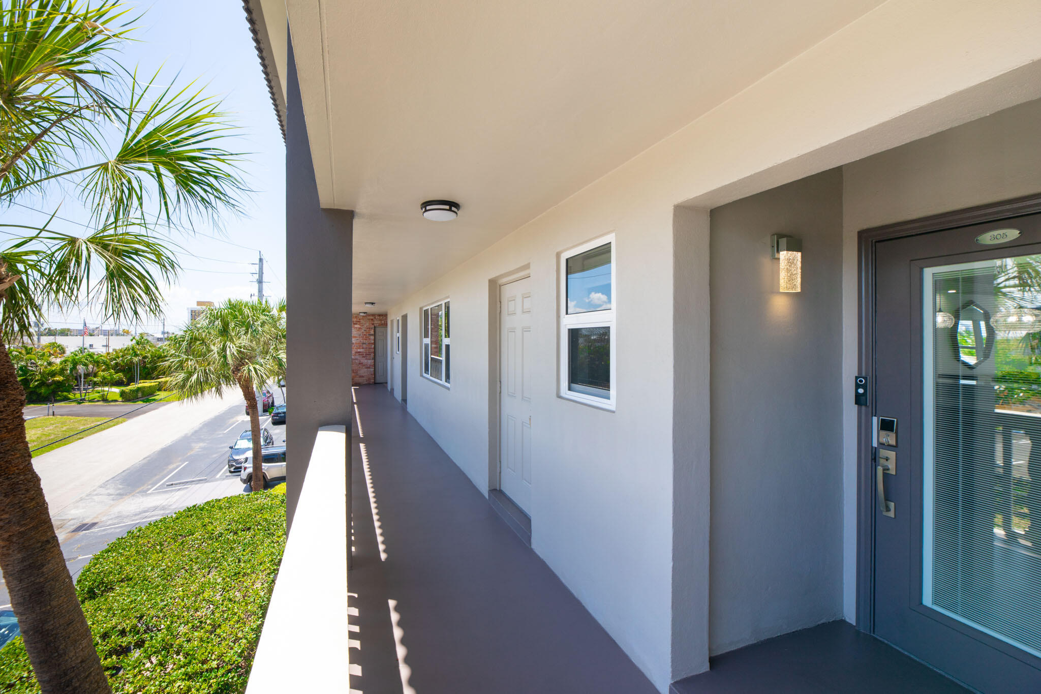 3121 NE 51st #305e, Fort Lauderdale FL 33308