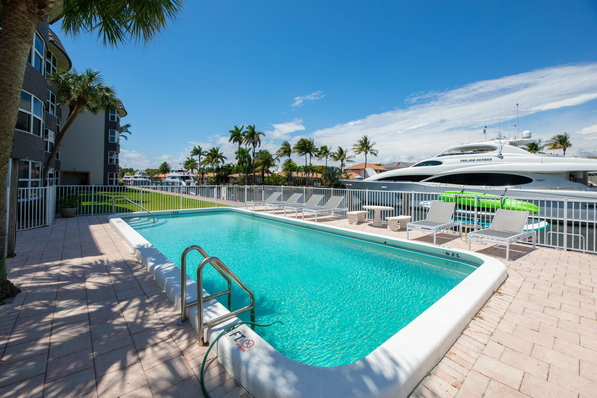 3121 NE 51st #305e, Fort Lauderdale FL 33308