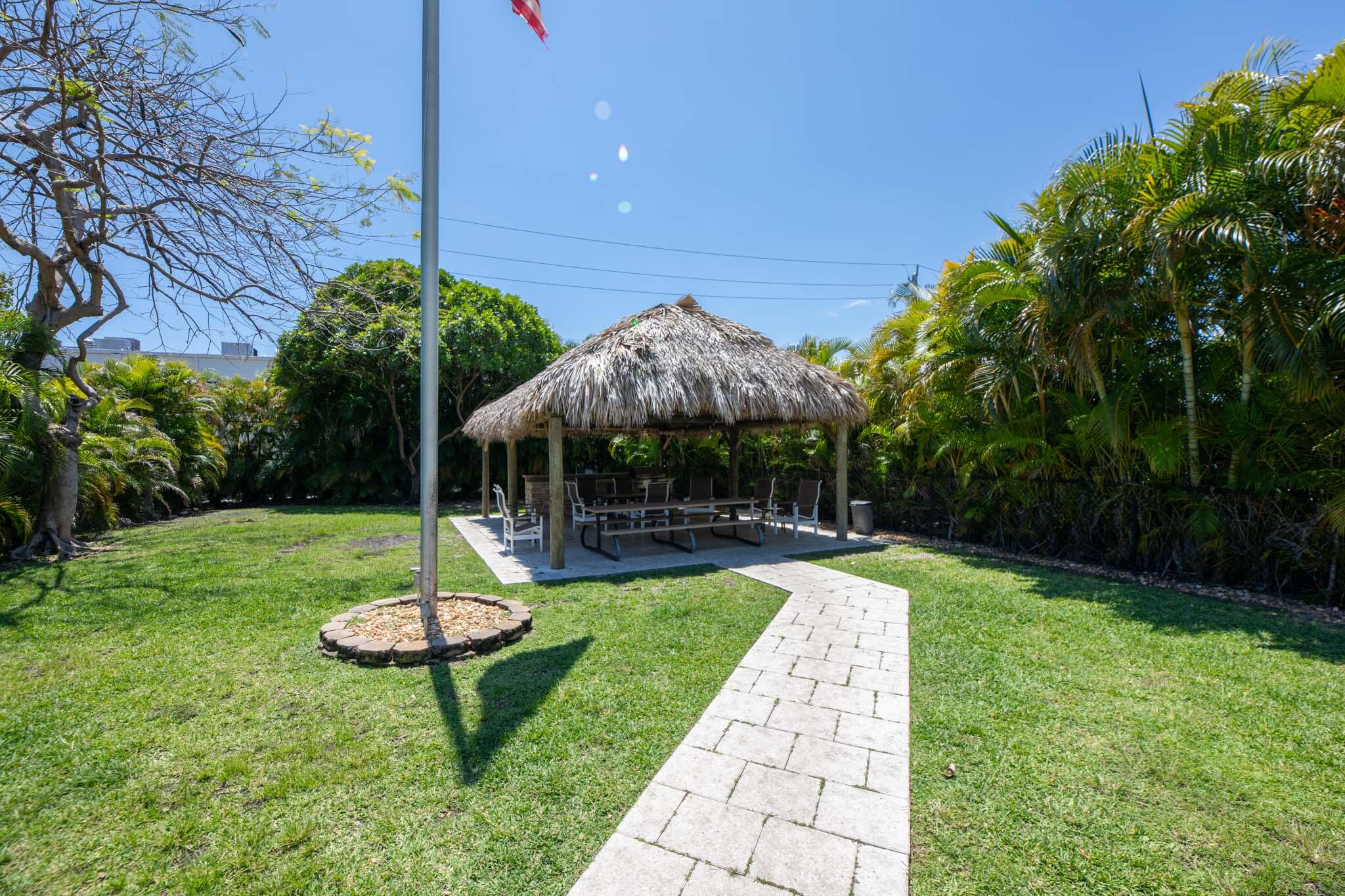 3121 NE 51st #305e, Fort Lauderdale FL 33308