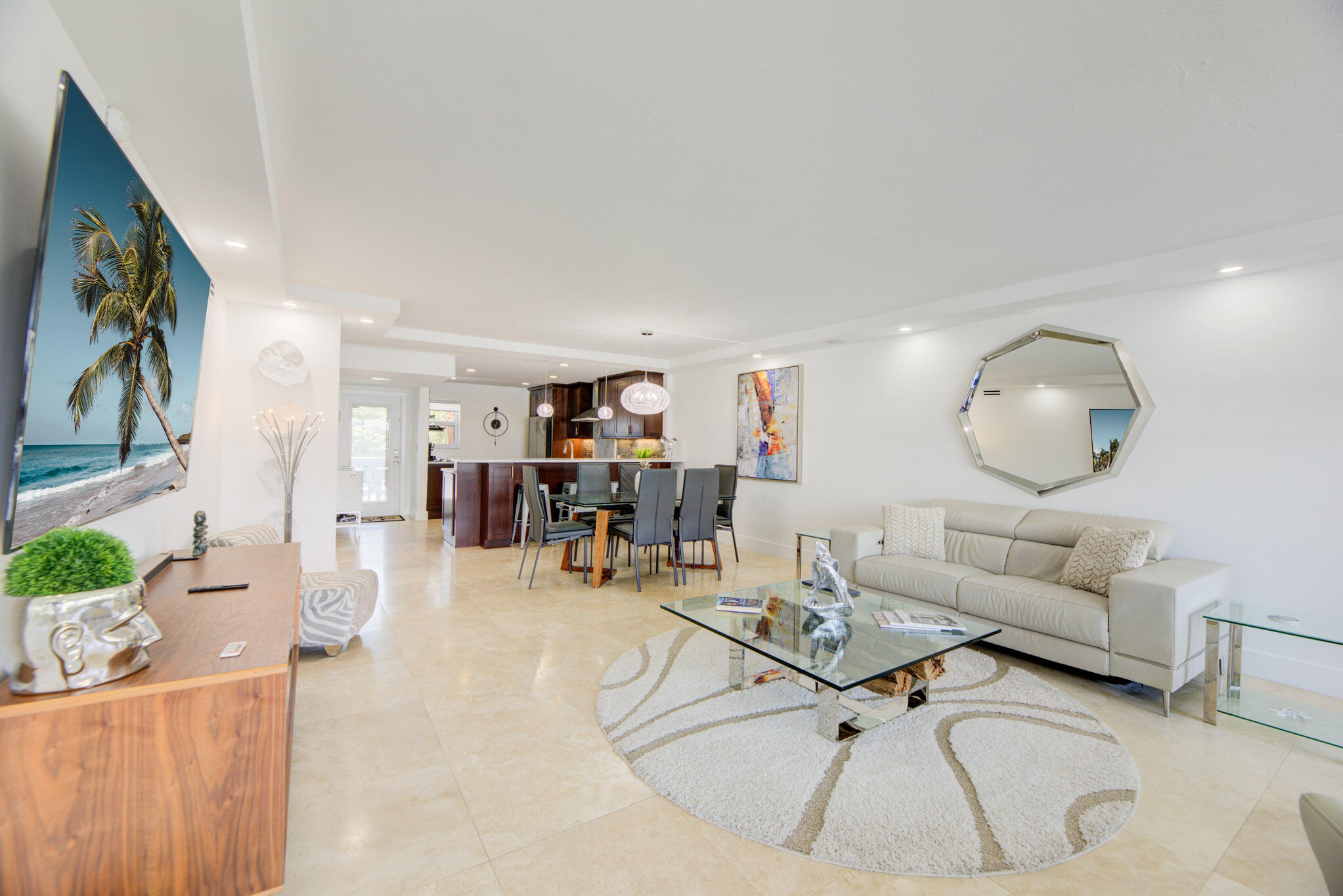 3121 NE 51st #305e, Fort Lauderdale FL 33308