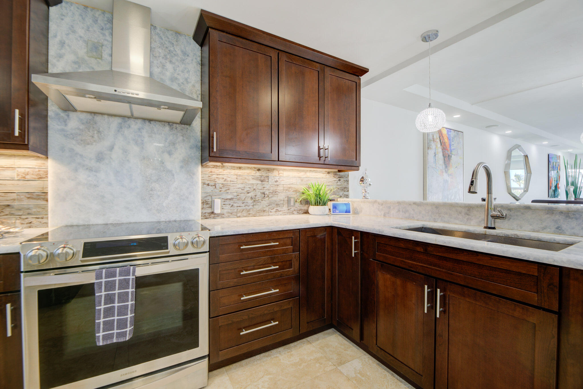 3121 NE 51st #305e, Fort Lauderdale FL 33308