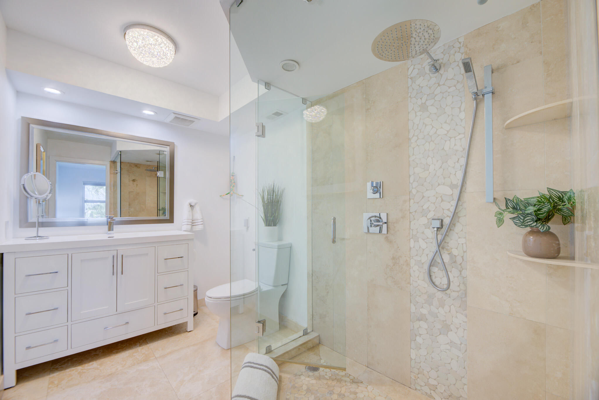 3121 NE 51st #305e, Fort Lauderdale FL 33308