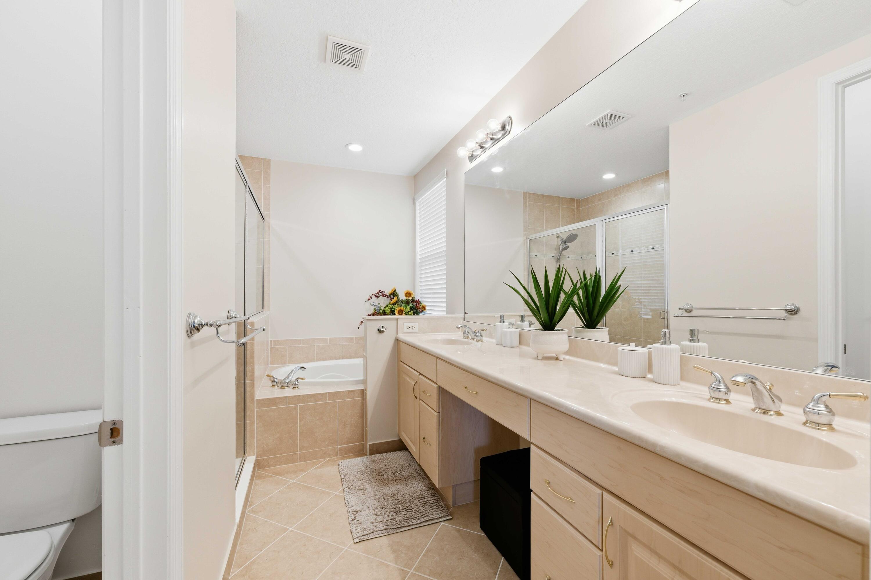 11850 Valencia Gardens, Palm Beach Gardens FL 33410