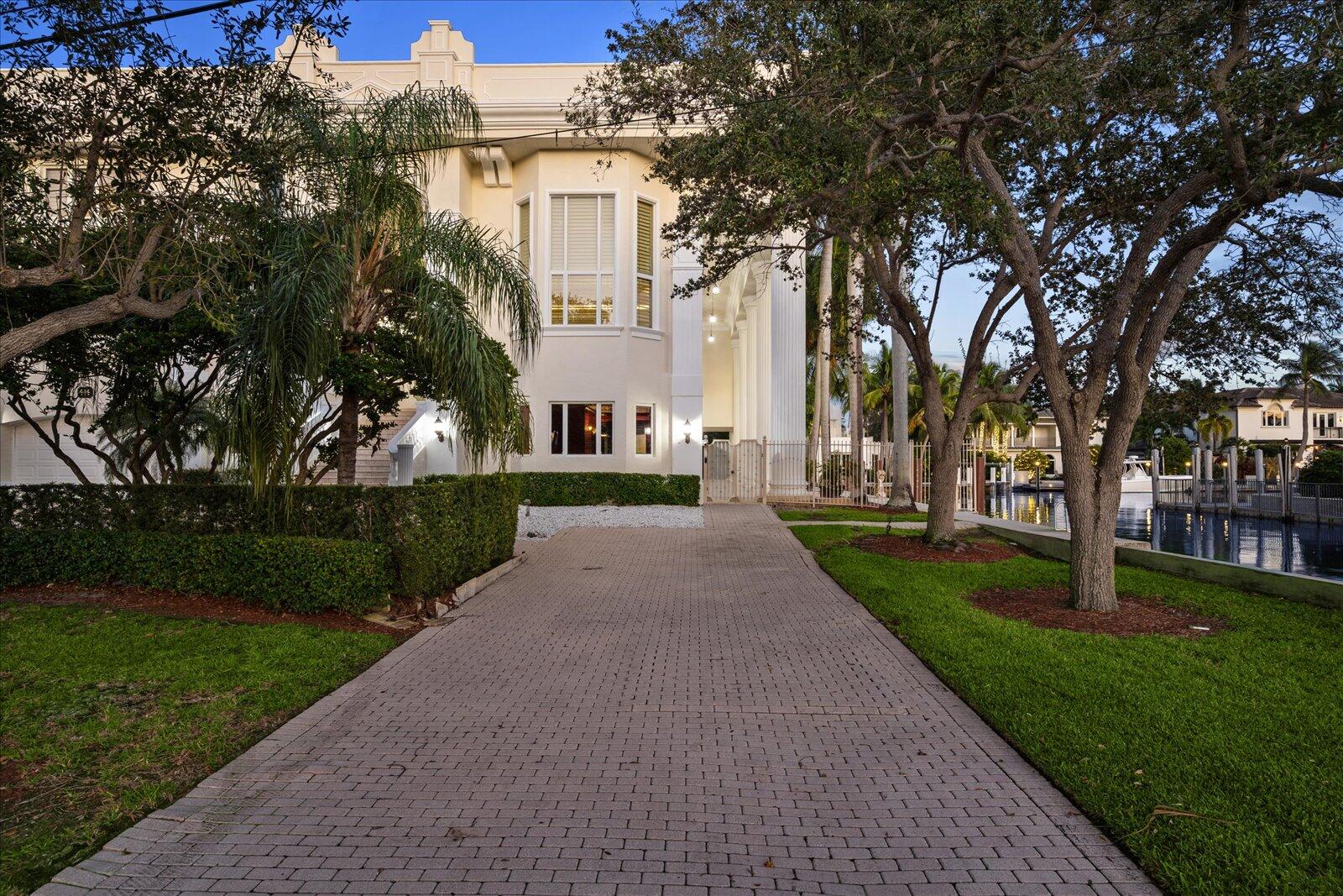 414 Riviera Isle, Fort Lauderdale FL 33301