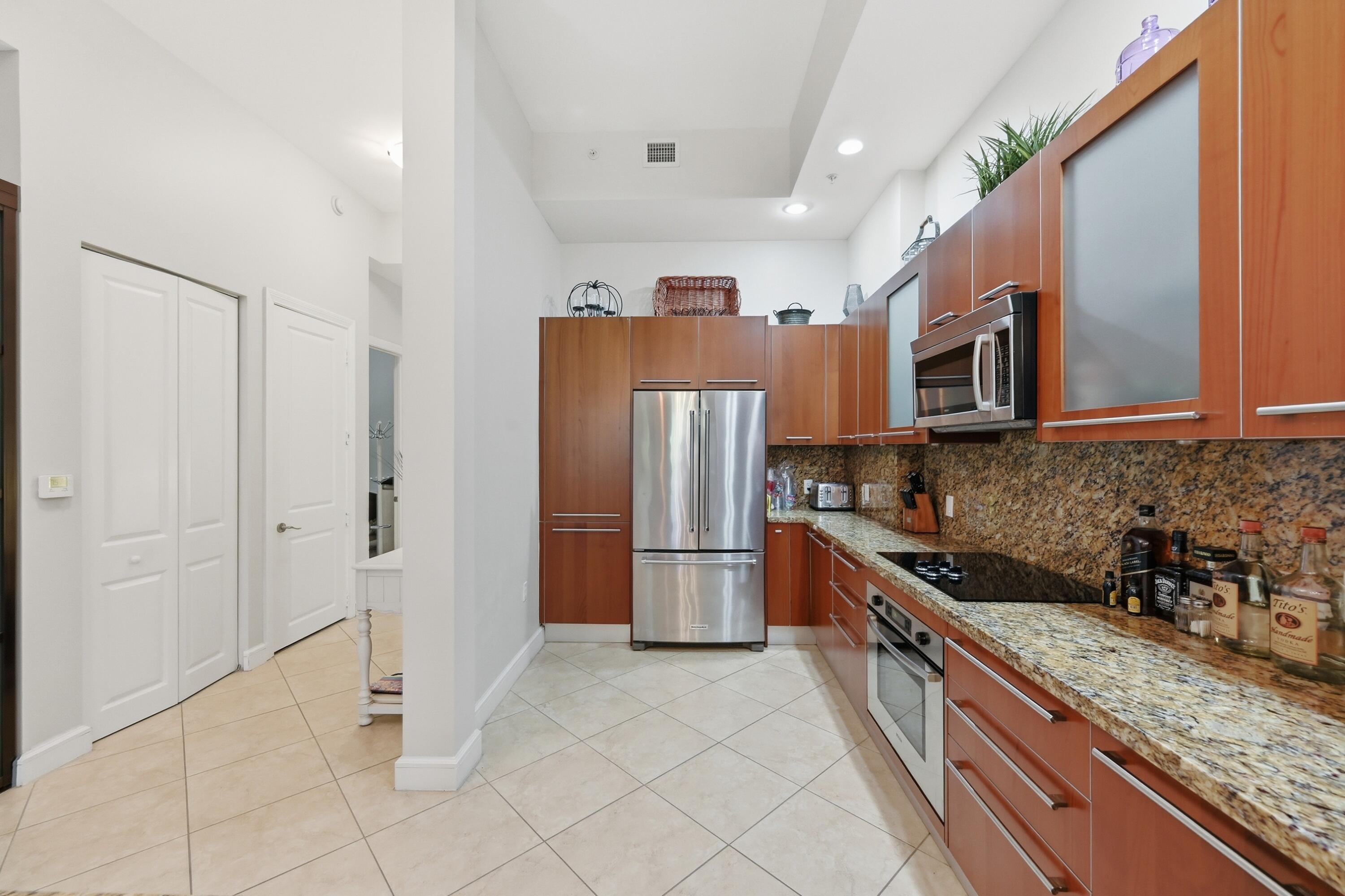 4445 El Mar #2414, Lauderdale By The Sea FL 33308